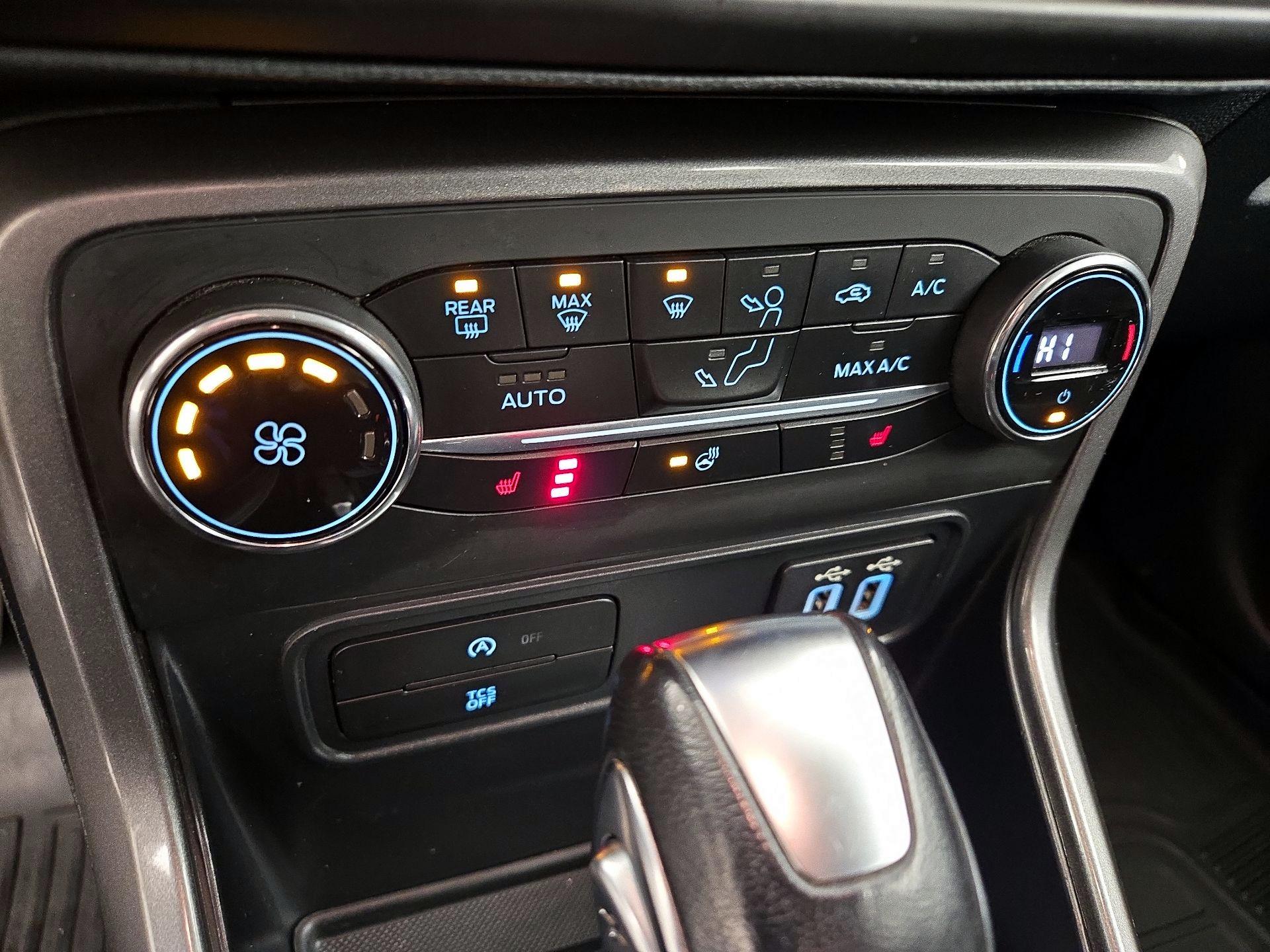 Thumbnail: 2020 Ford EcoSport - 17