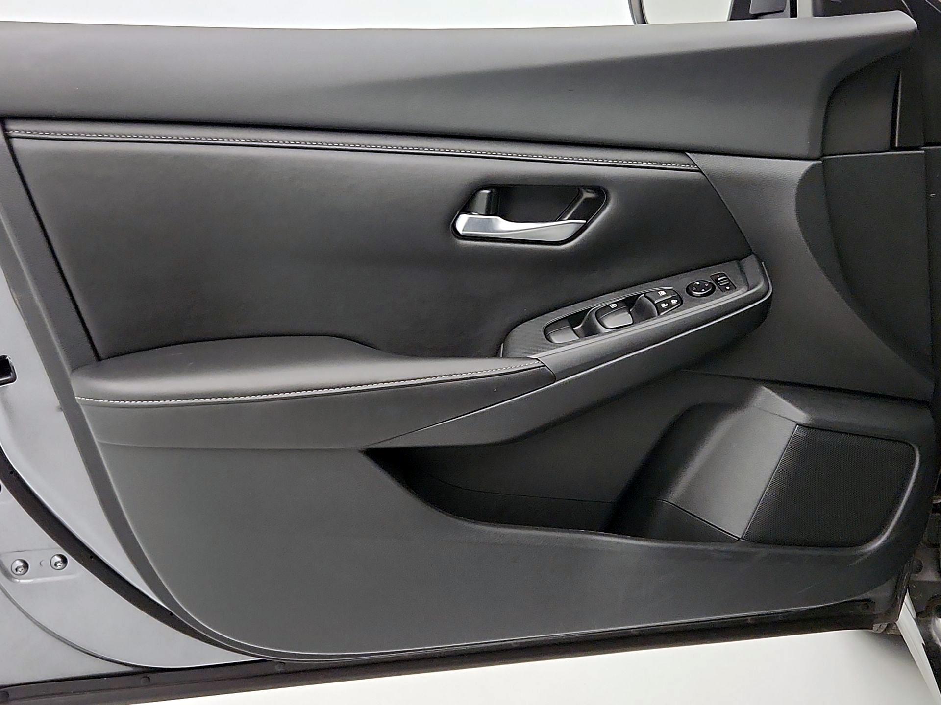 Thumbnail: 2023 Nissan Sentra - 12