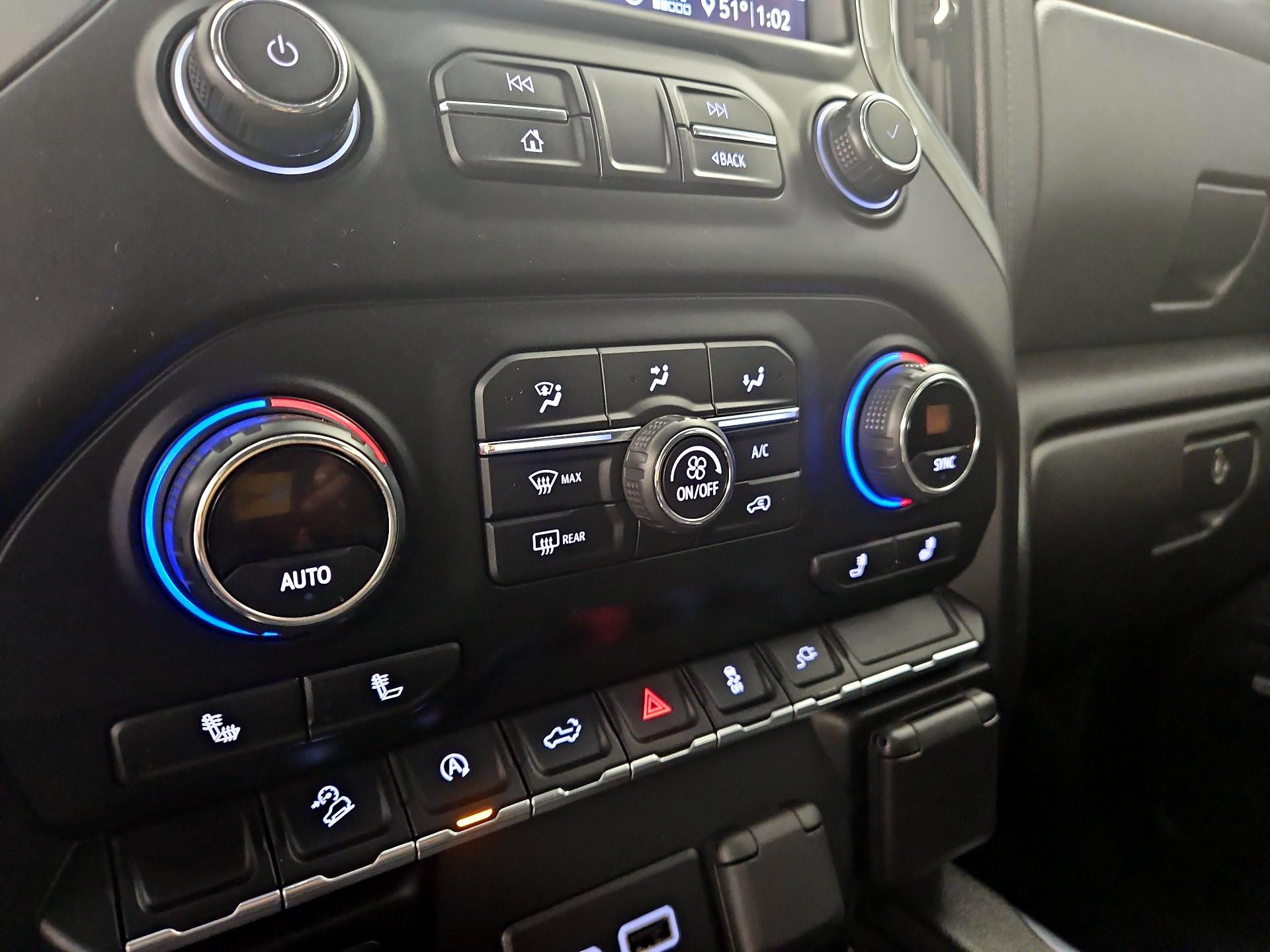 Thumbnail: 2020 Chevrolet Silverado 1500 - 16