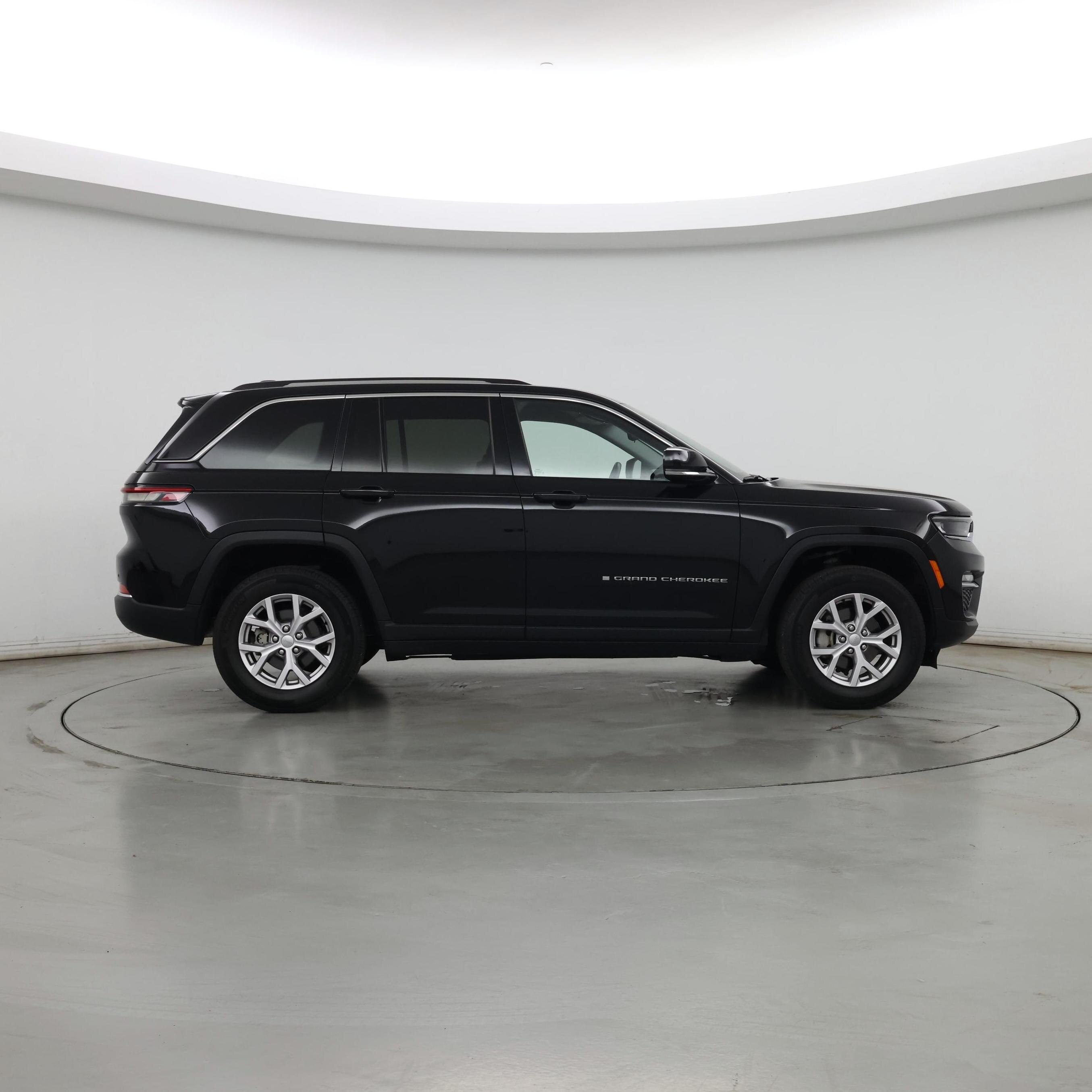 Thumbnail: 2022 Jeep Grand Cherokee - 7