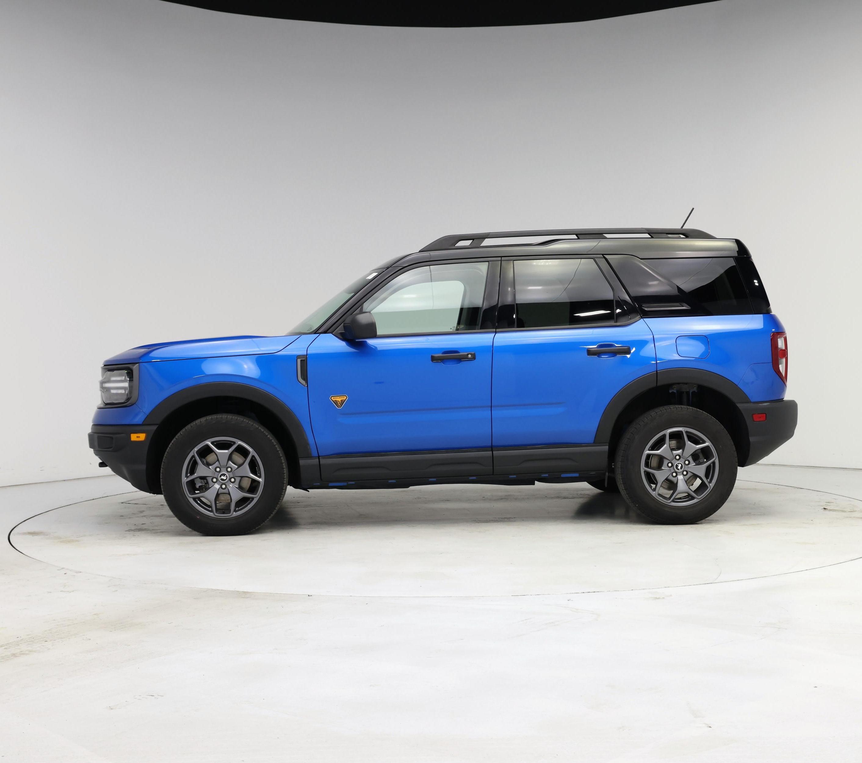Thumbnail: 2022 Ford Bronco Sport - 3
