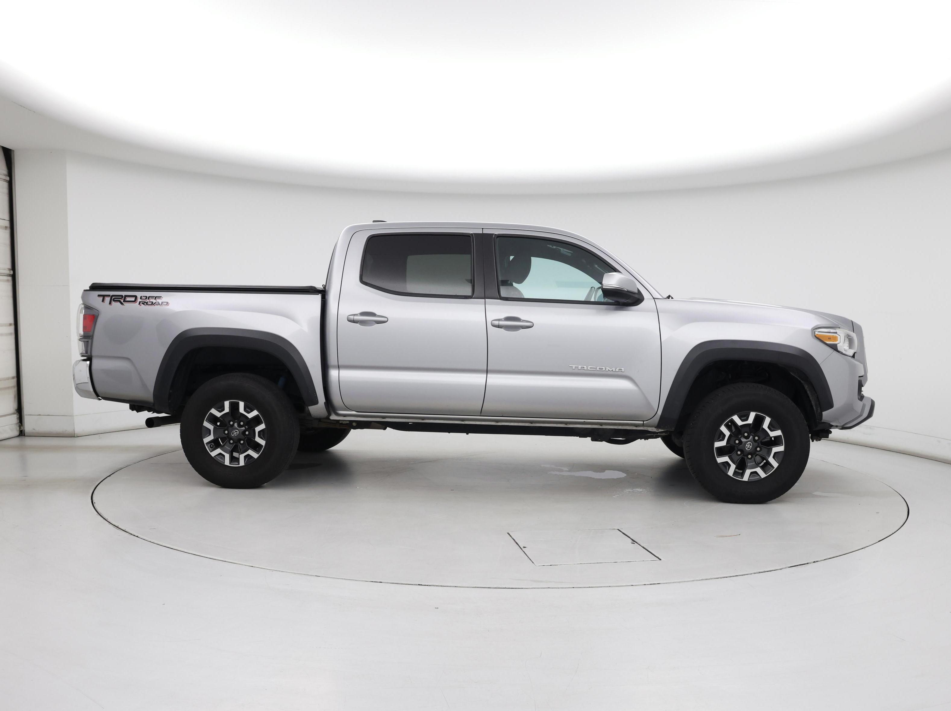 Thumbnail: 2020 Toyota Tacoma - 7