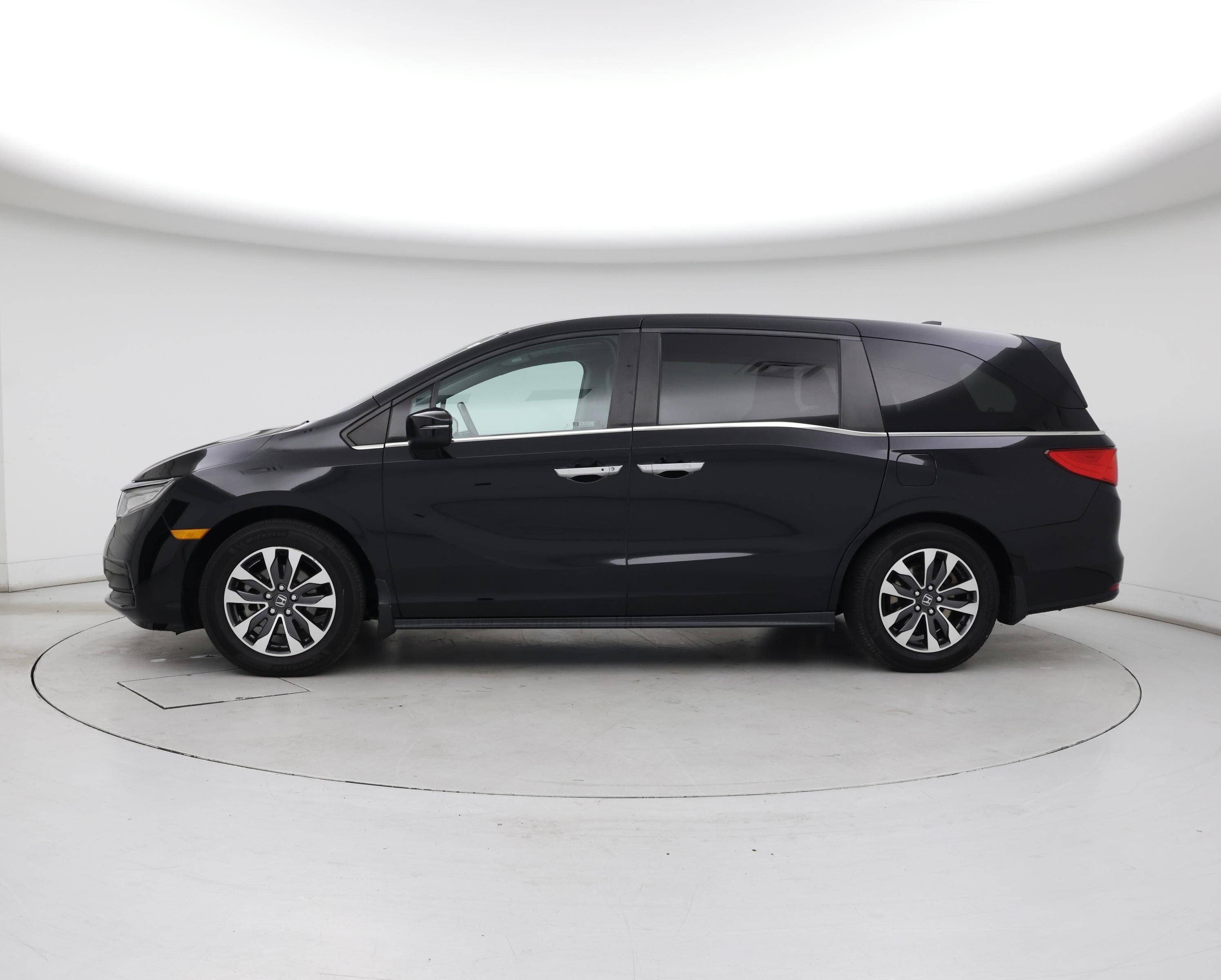Thumbnail: 2021 Honda Odyssey - 3
