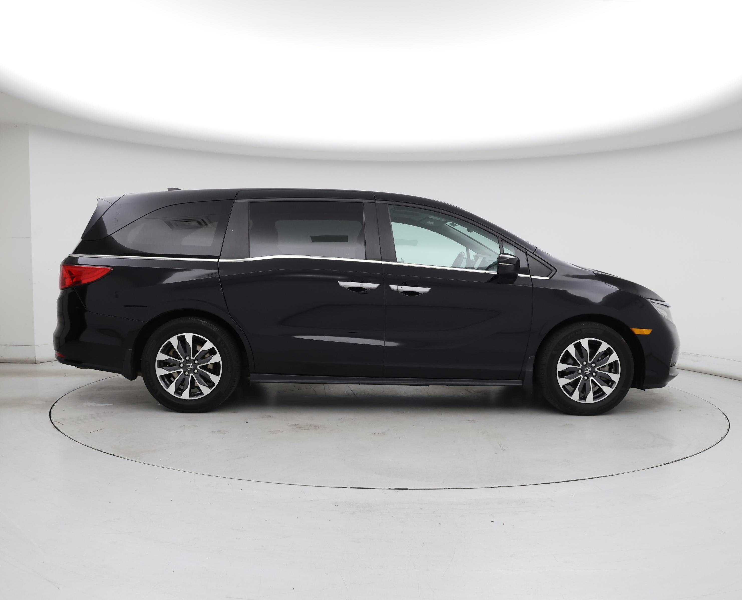 Thumbnail: 2021 Honda Odyssey - 7
