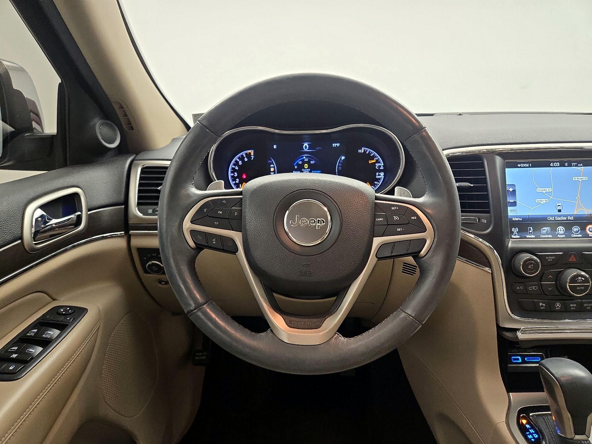 Thumbnail: 2017 Jeep Grand Cherokee - 10