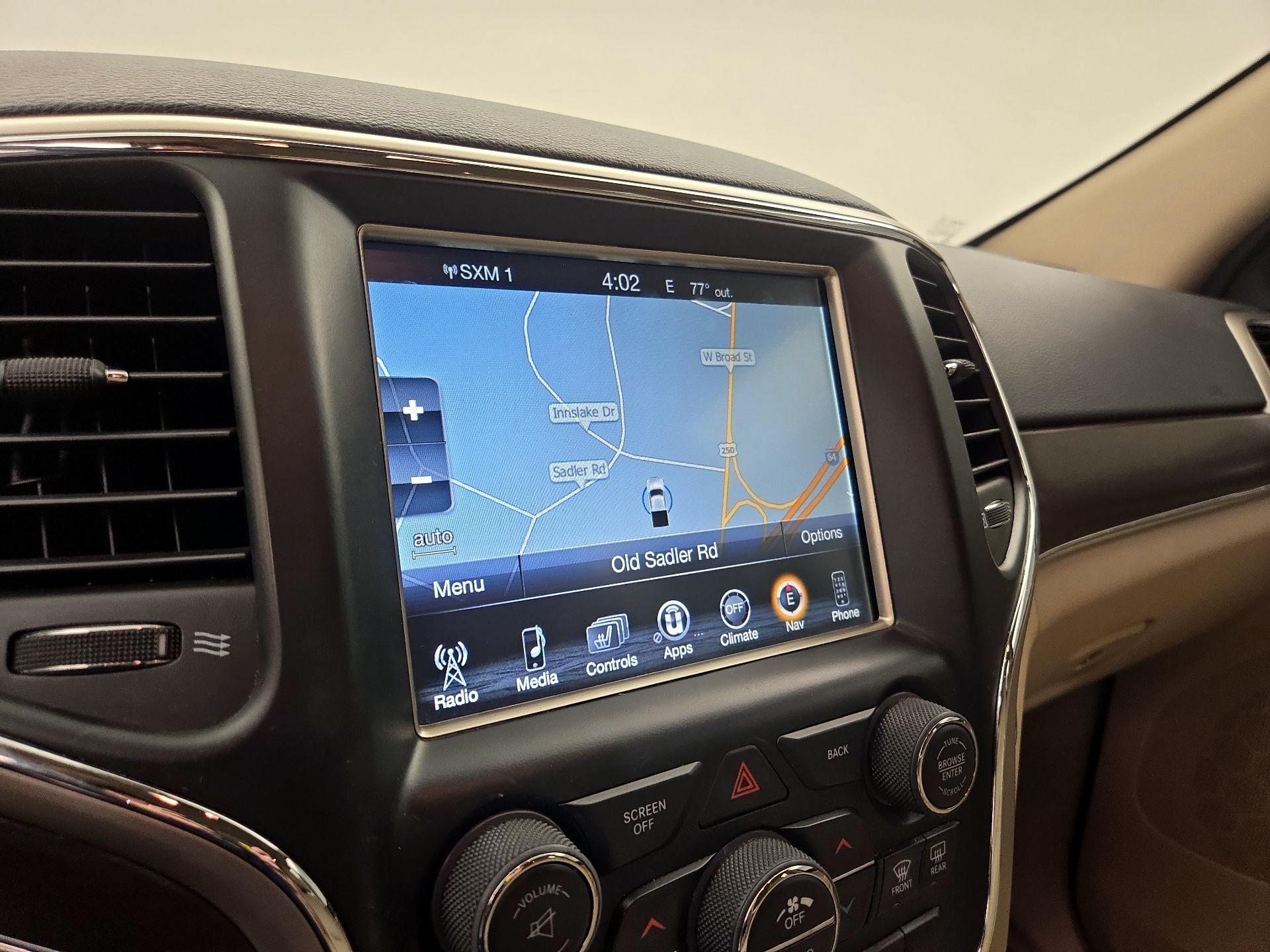 Thumbnail: 2017 Jeep Grand Cherokee - 14