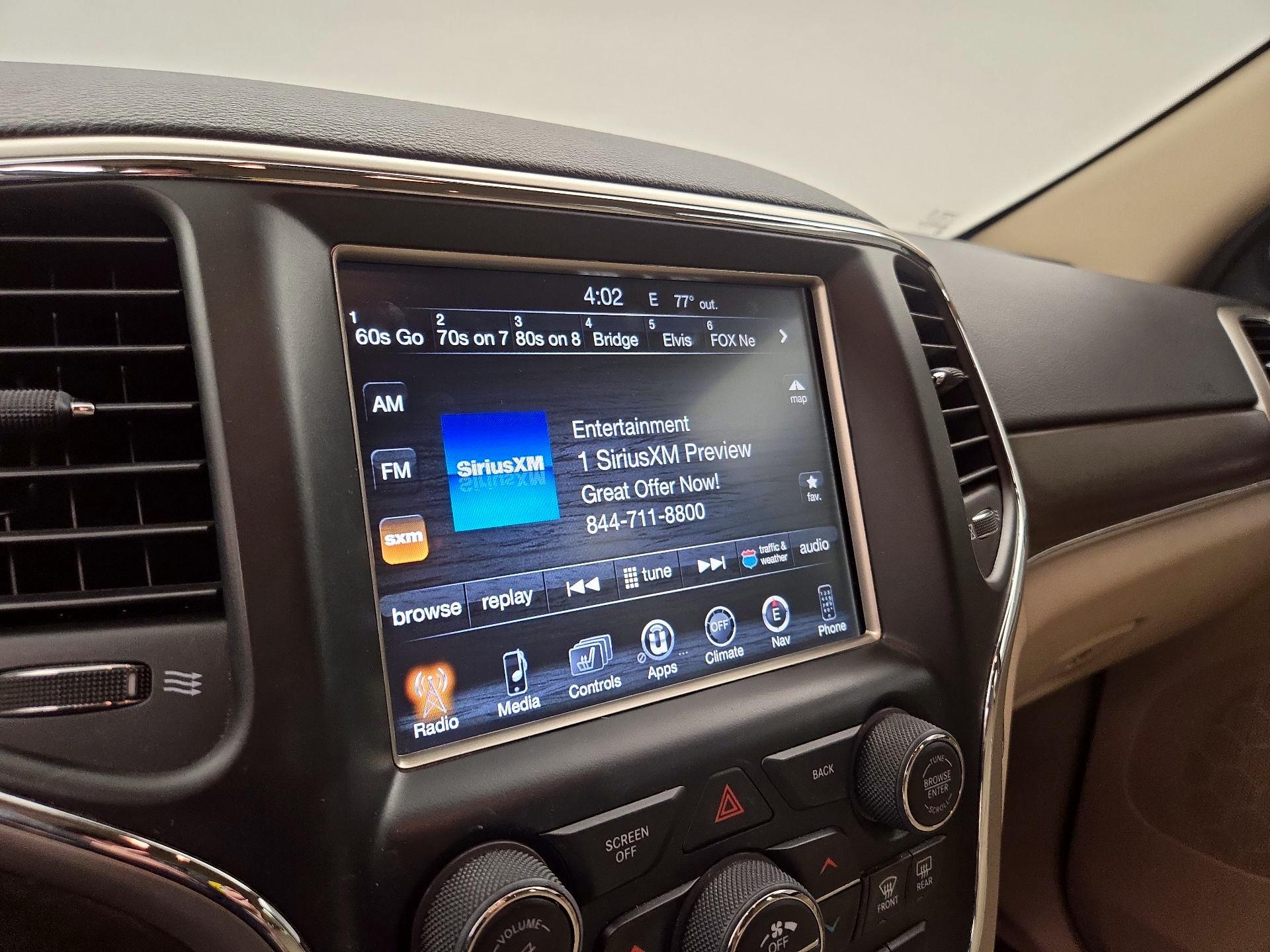 Thumbnail: 2017 Jeep Grand Cherokee - 16