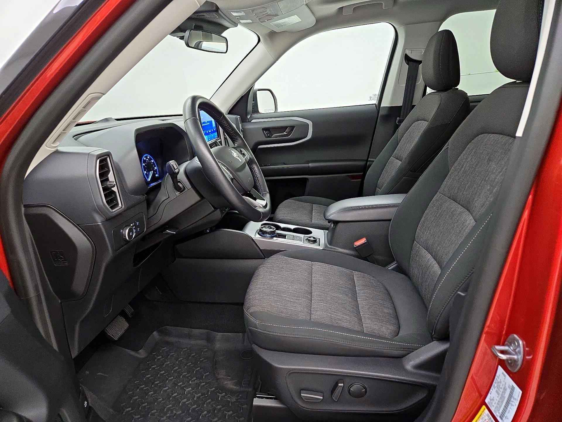 Thumbnail: 2022 Ford Bronco Sport - 11