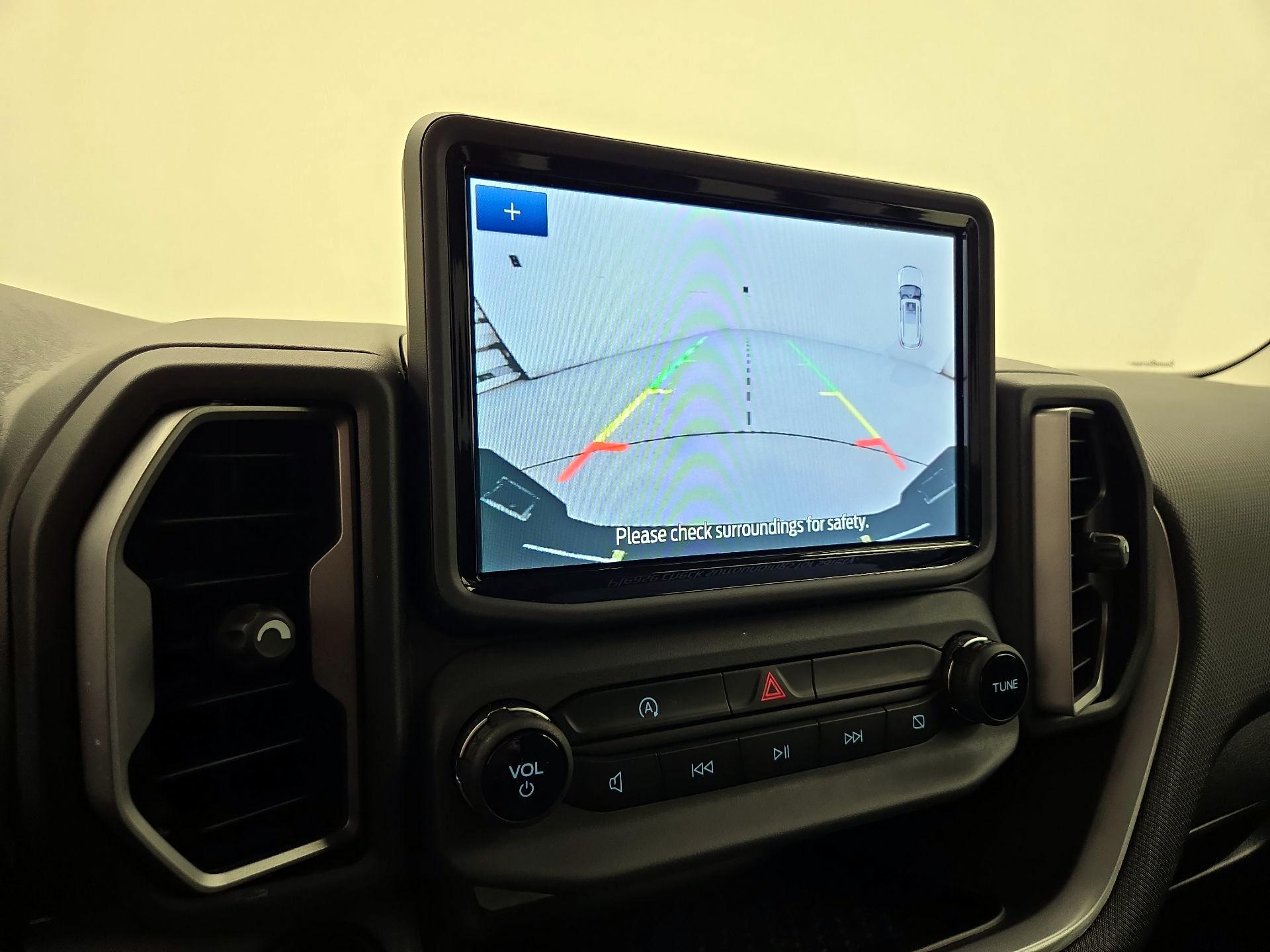 Thumbnail: 2022 Ford Bronco Sport - 14