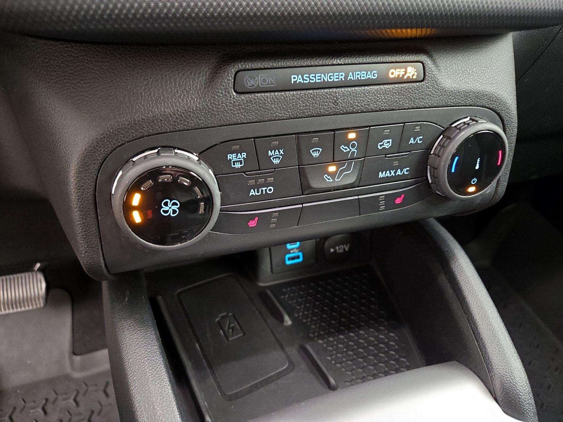 Thumbnail: 2022 Ford Bronco Sport - 16