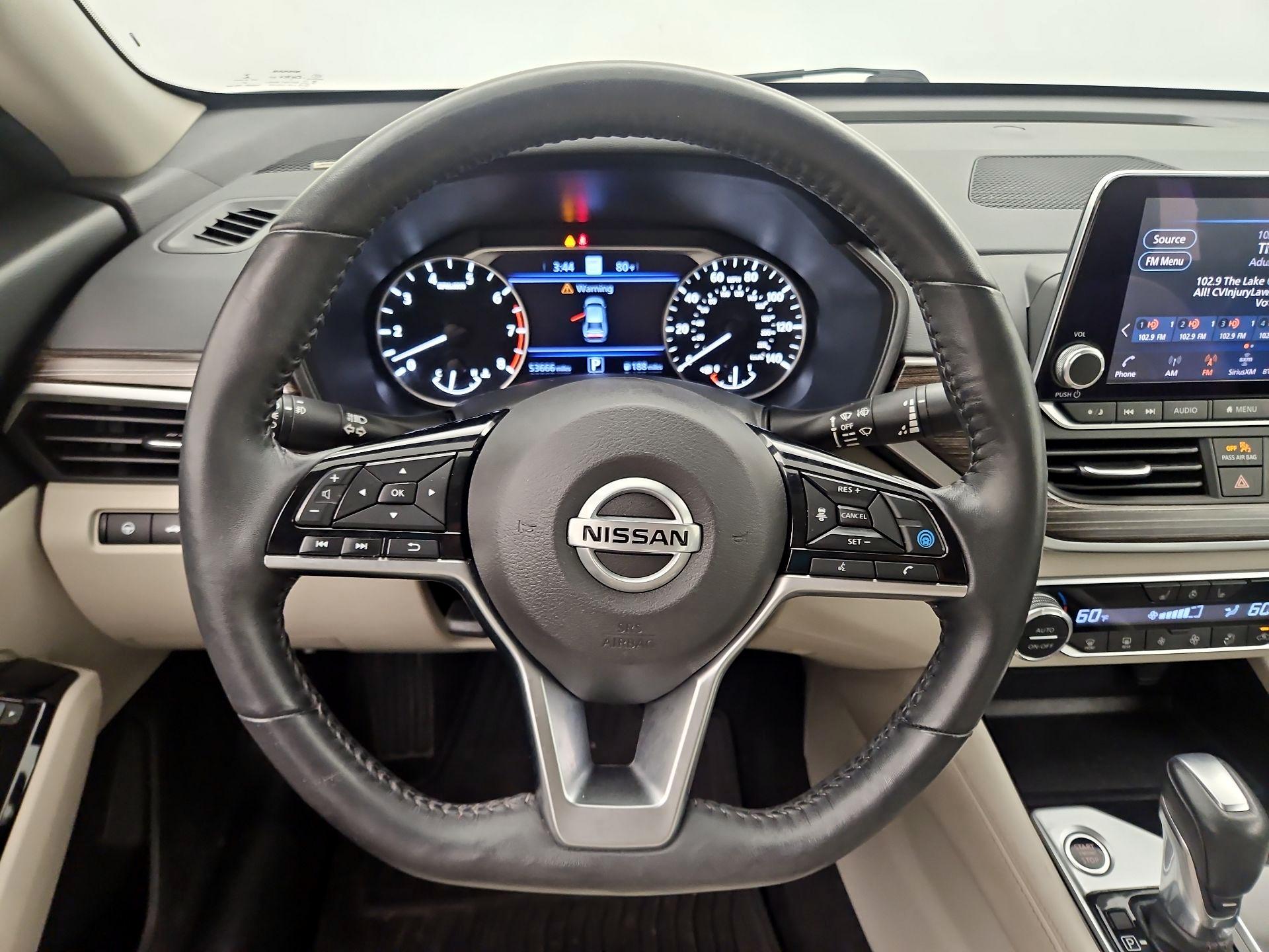 Thumbnail: 2021 Nissan Altima - 10