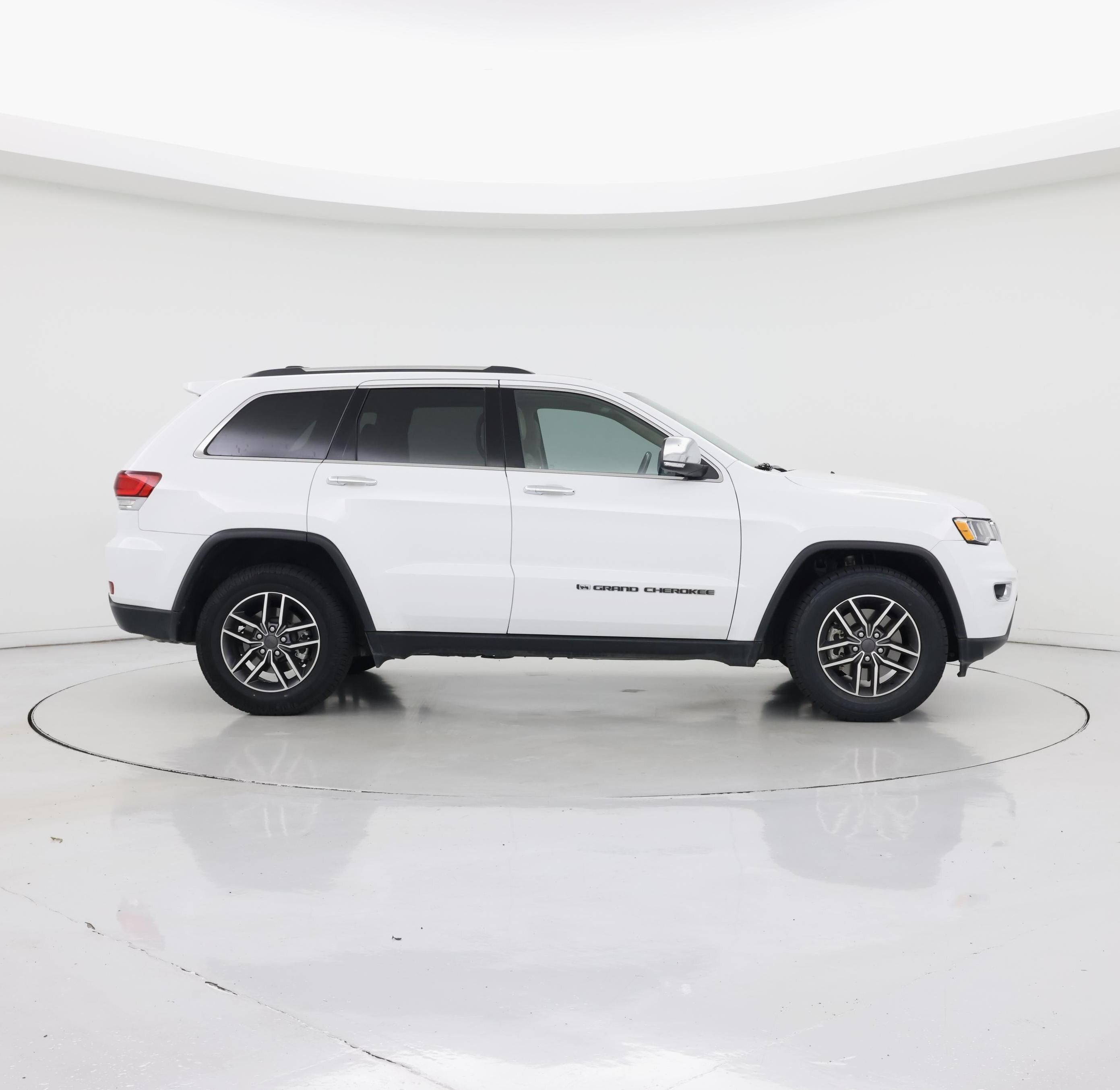 Thumbnail: 2022 Jeep Grand Cherokee - 7