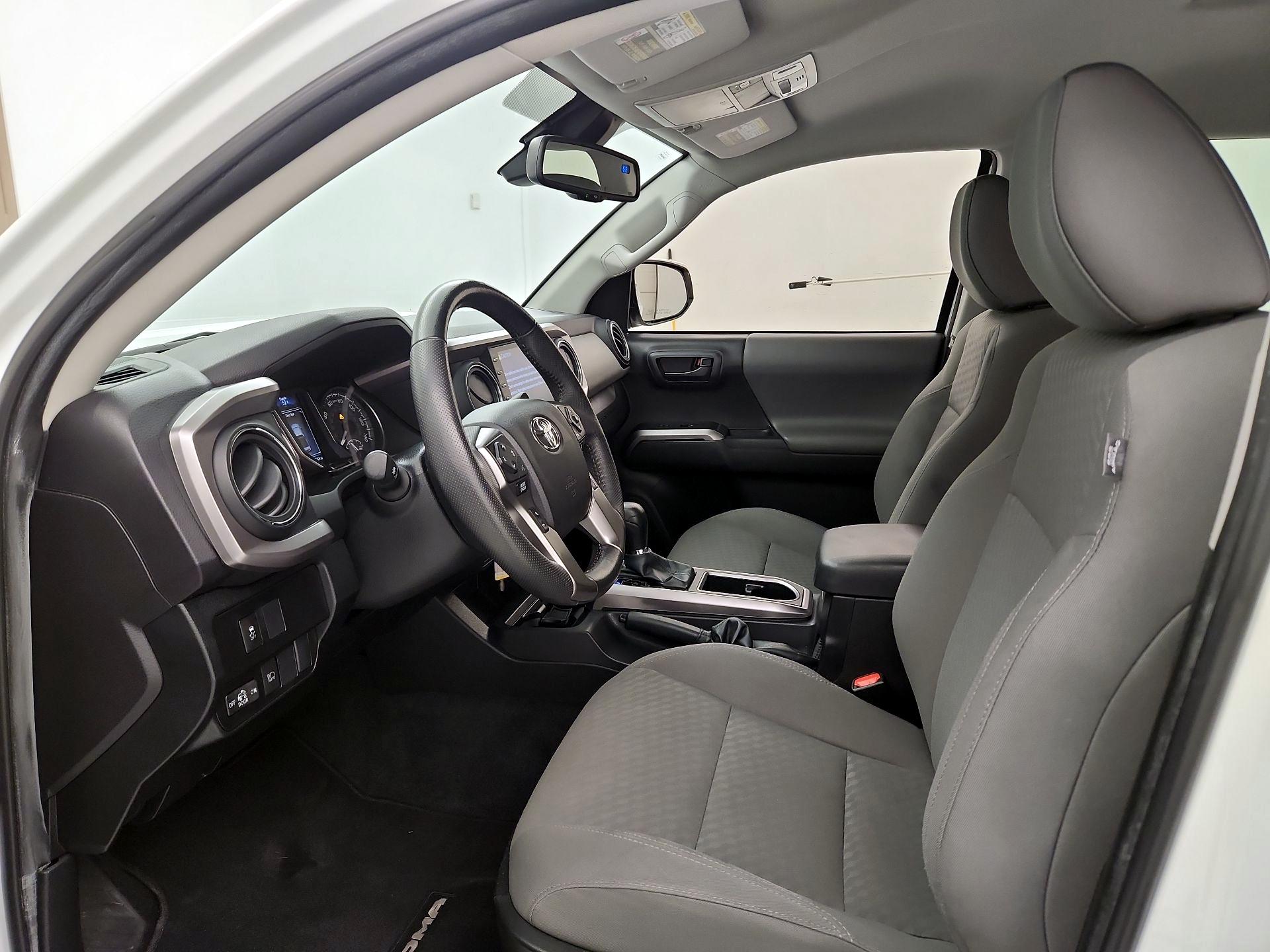 Thumbnail: 2022 Toyota Tacoma - 11