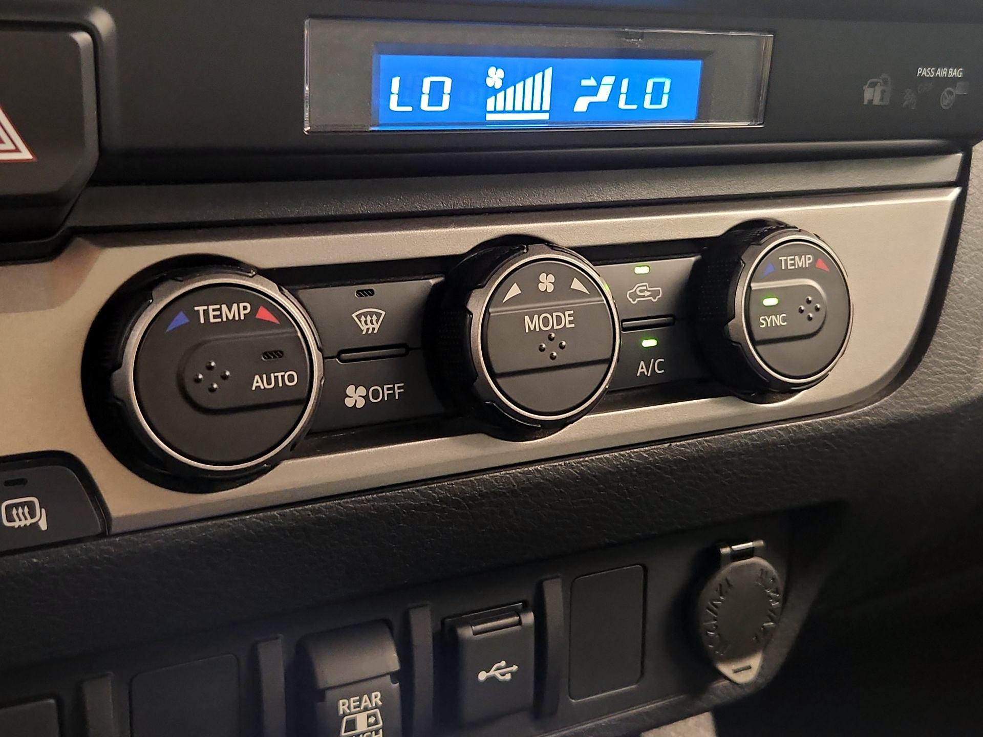 Thumbnail: 2022 Toyota Tacoma - 16