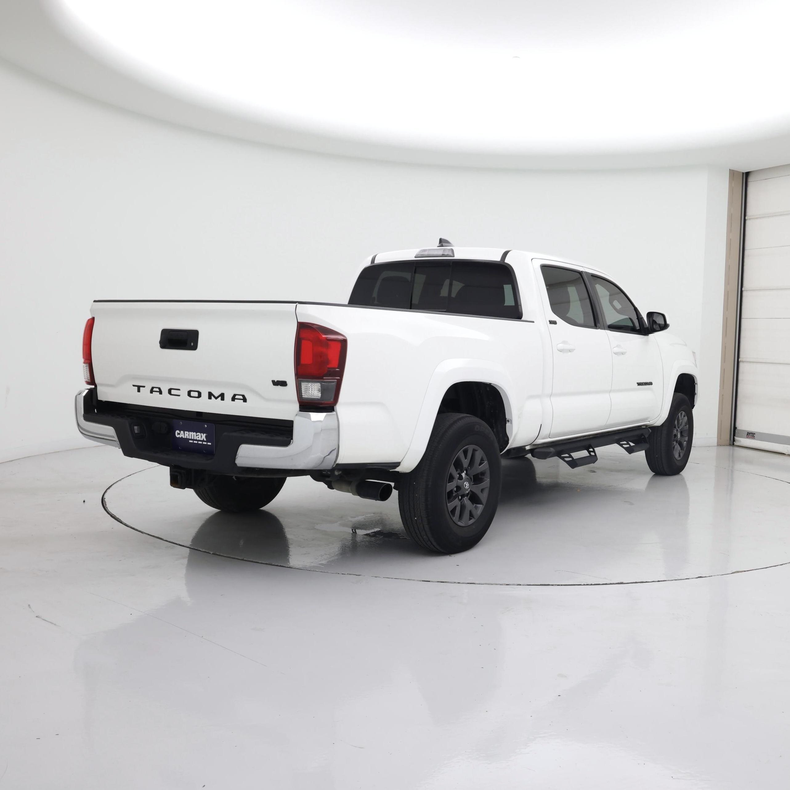 Thumbnail: 2022 Toyota Tacoma - 8