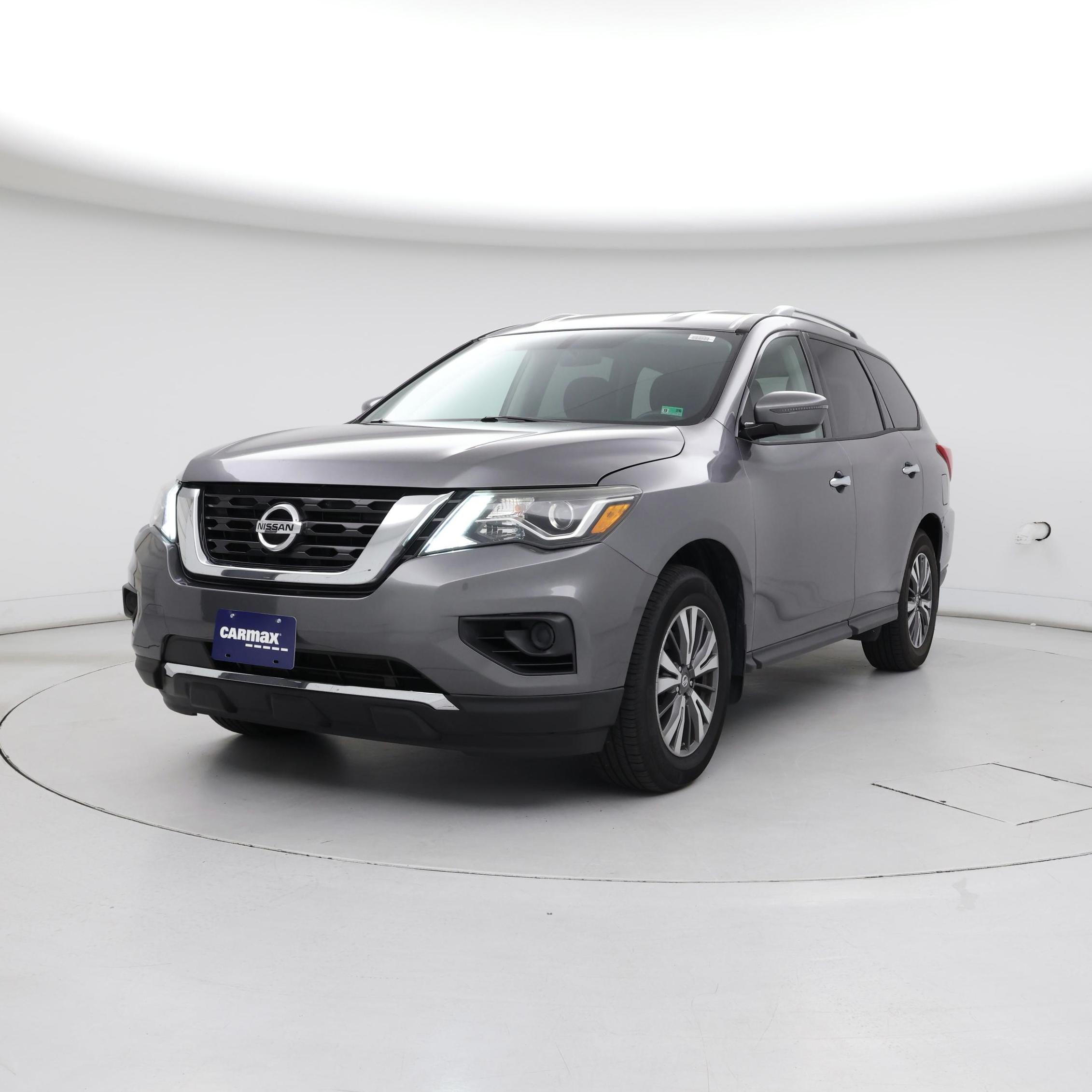 Thumbnail: 2017 Nissan Pathfinder - 4