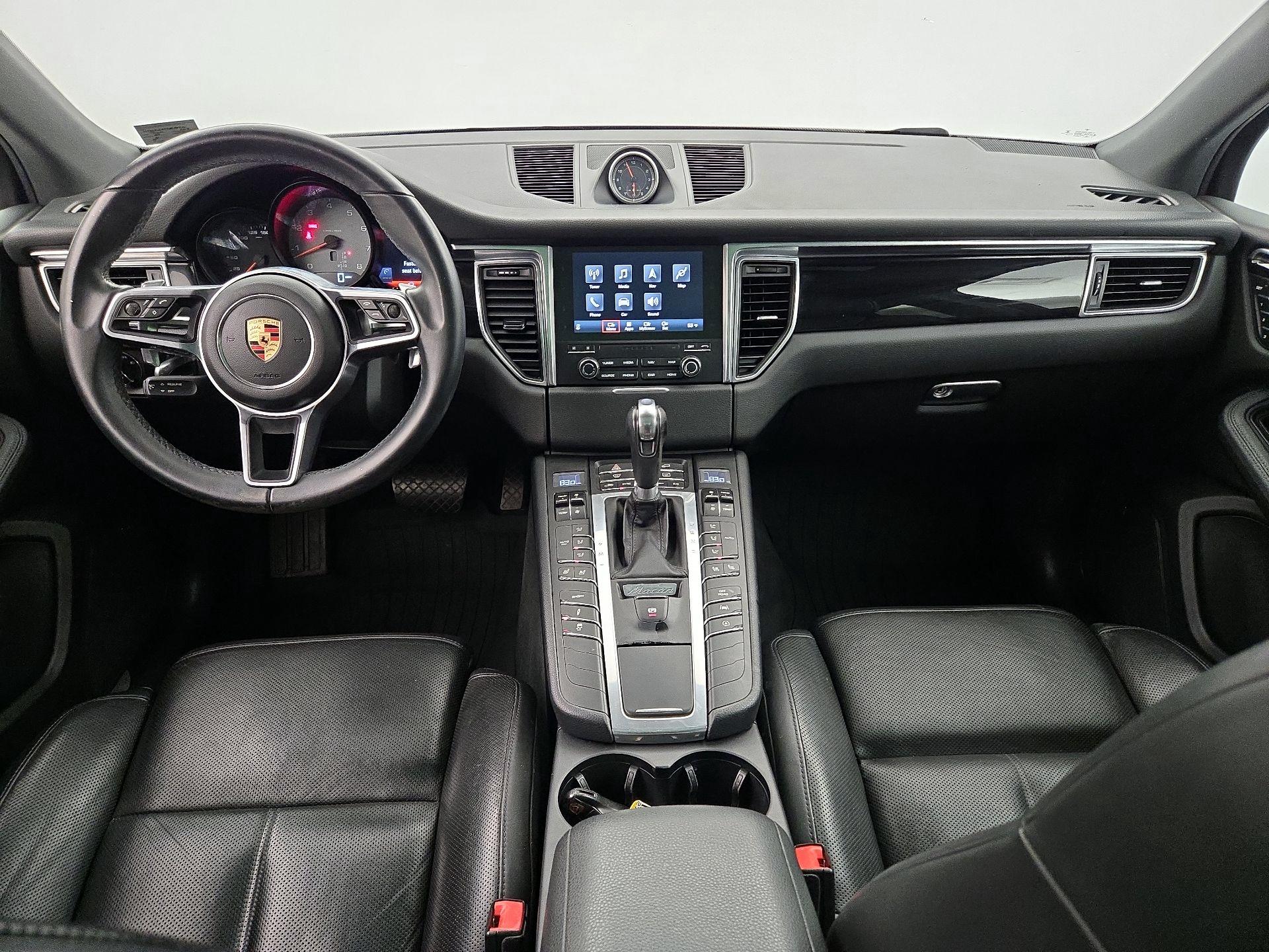 Thumbnail: 2017 Porsche Macan - 9