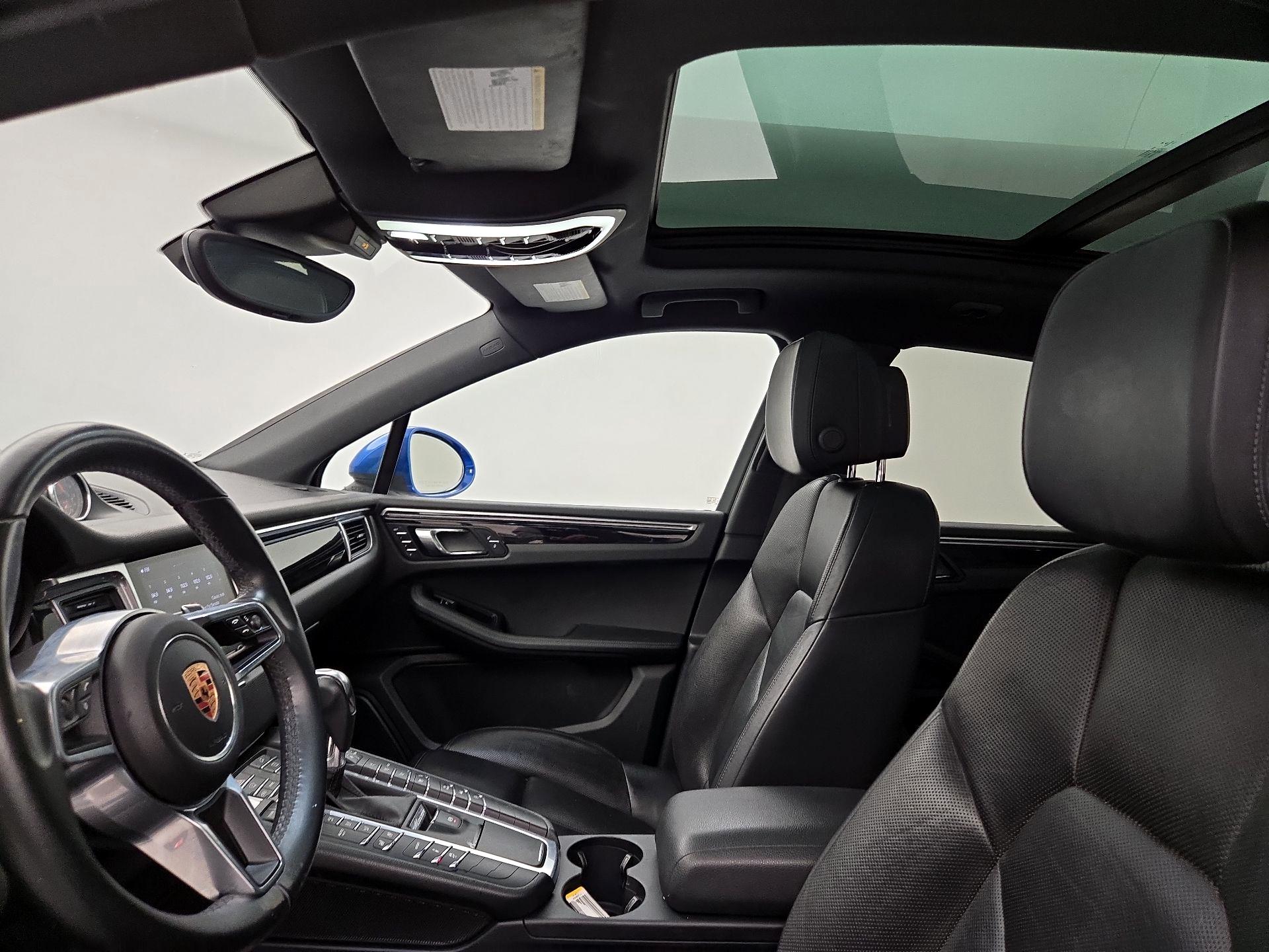 Thumbnail: 2017 Porsche Macan - 20