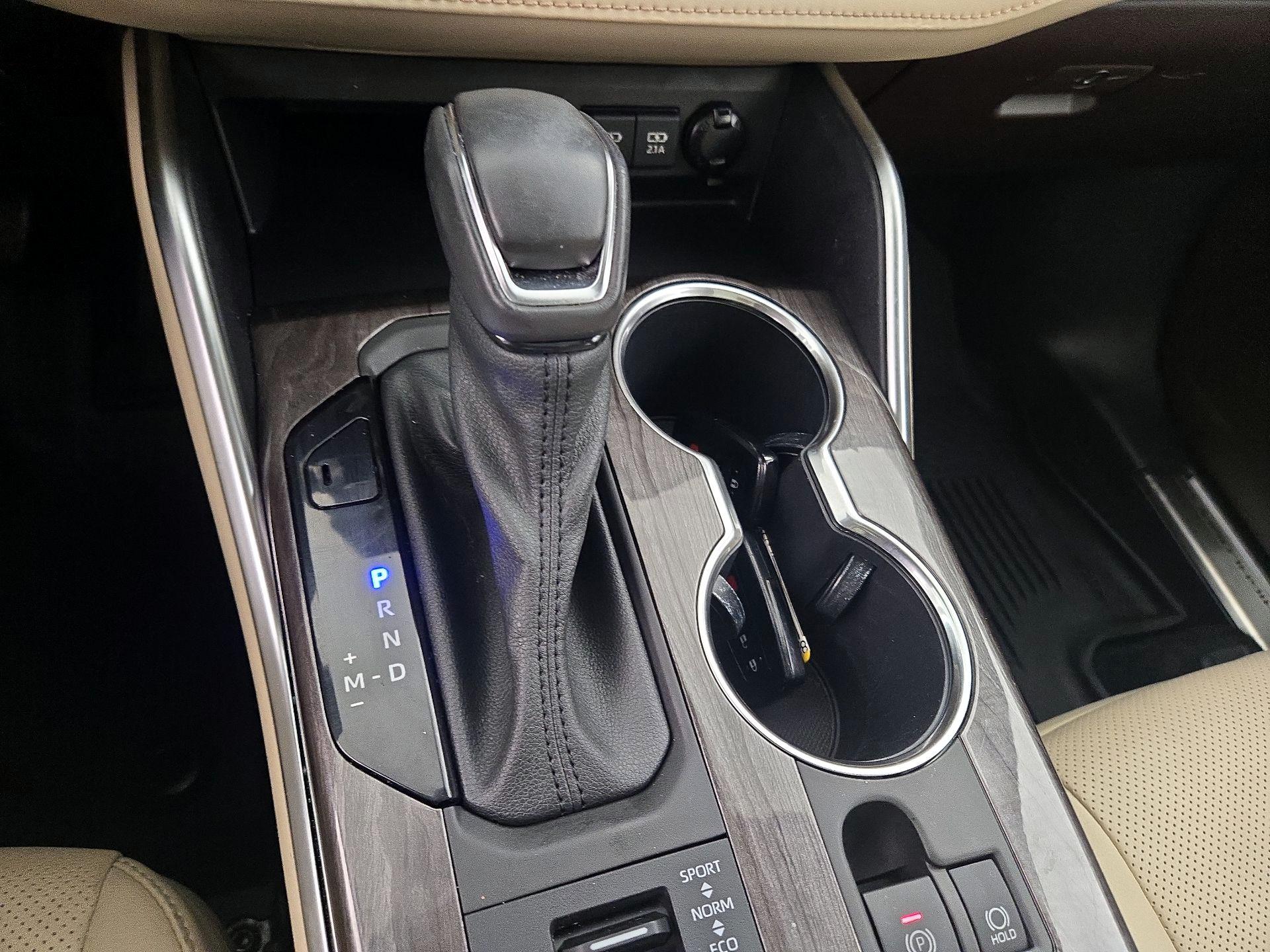 Thumbnail: 2021 Toyota Highlander - 18