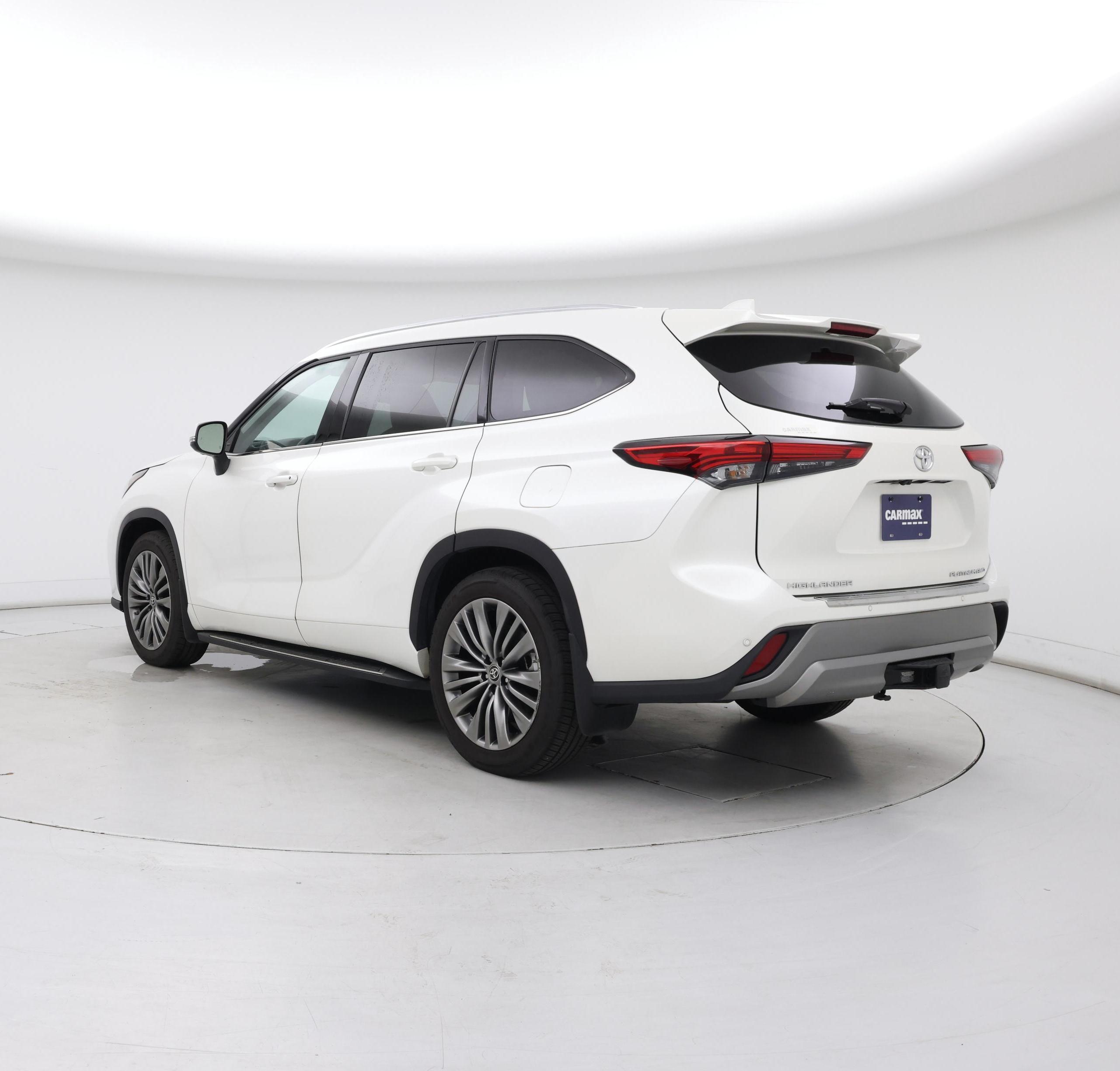 Thumbnail: 2021 Toyota Highlander - 2