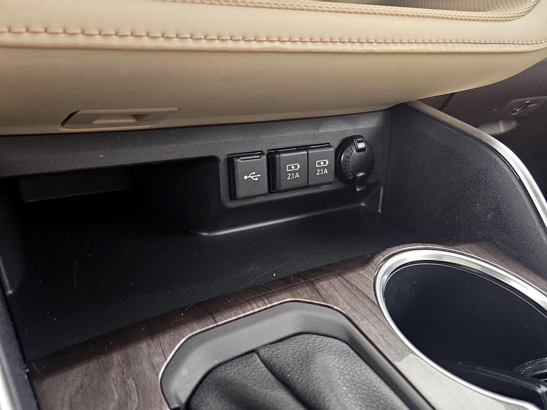 Thumbnail: 2021 Toyota Highlander - 19