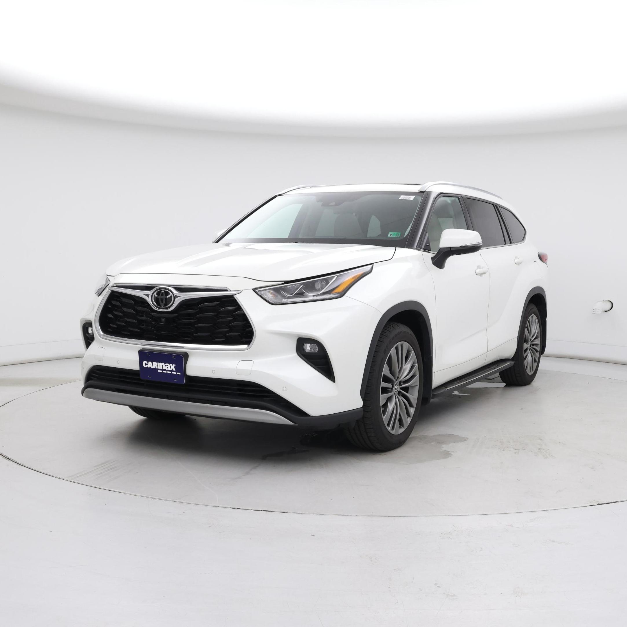 Thumbnail: 2021 Toyota Highlander - 4