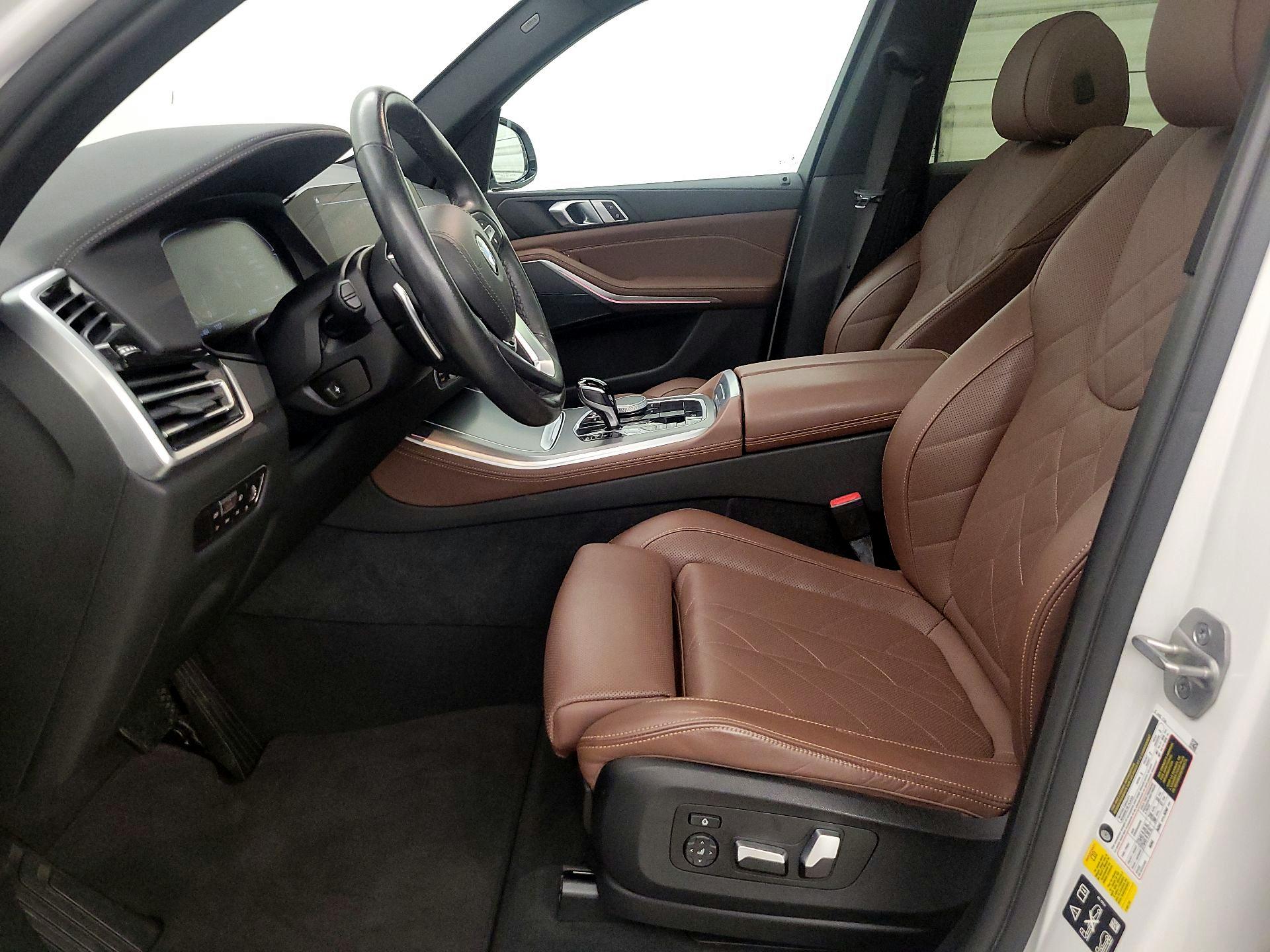 Thumbnail: 2023 BMW X5 - 11