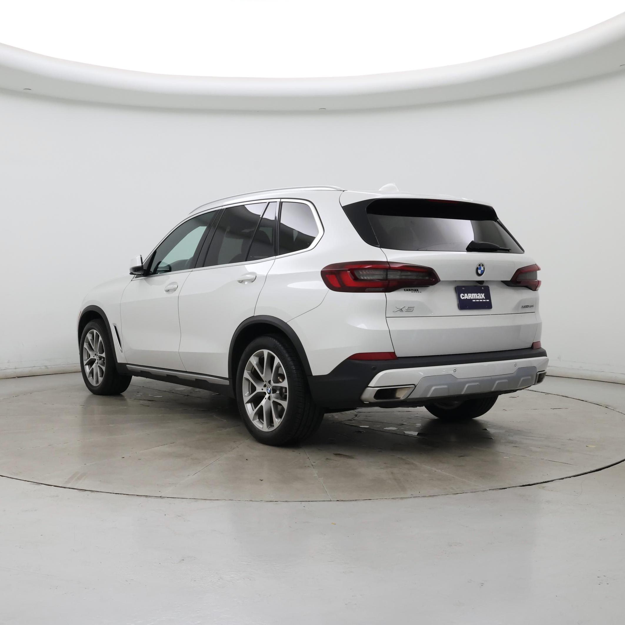 Thumbnail: 2023 BMW X5 - 2