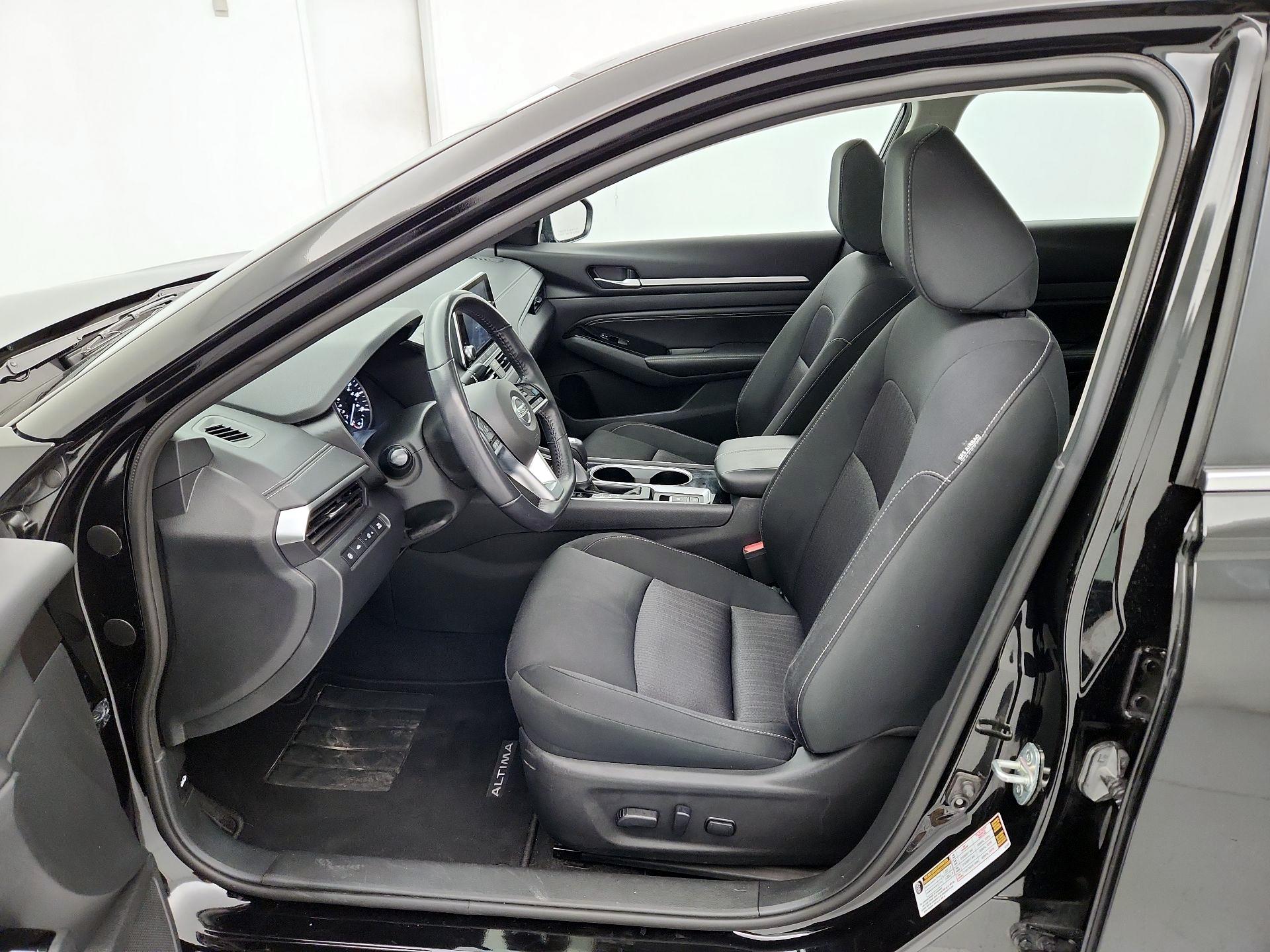 Thumbnail: 2022 Nissan Altima - 11