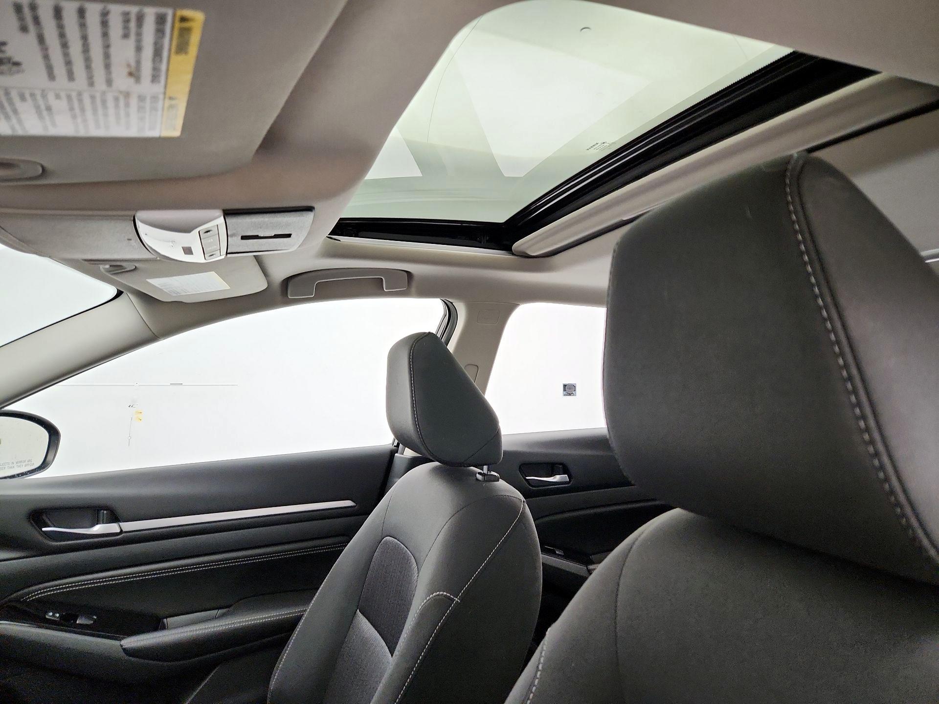 Thumbnail: 2022 Nissan Altima - 19