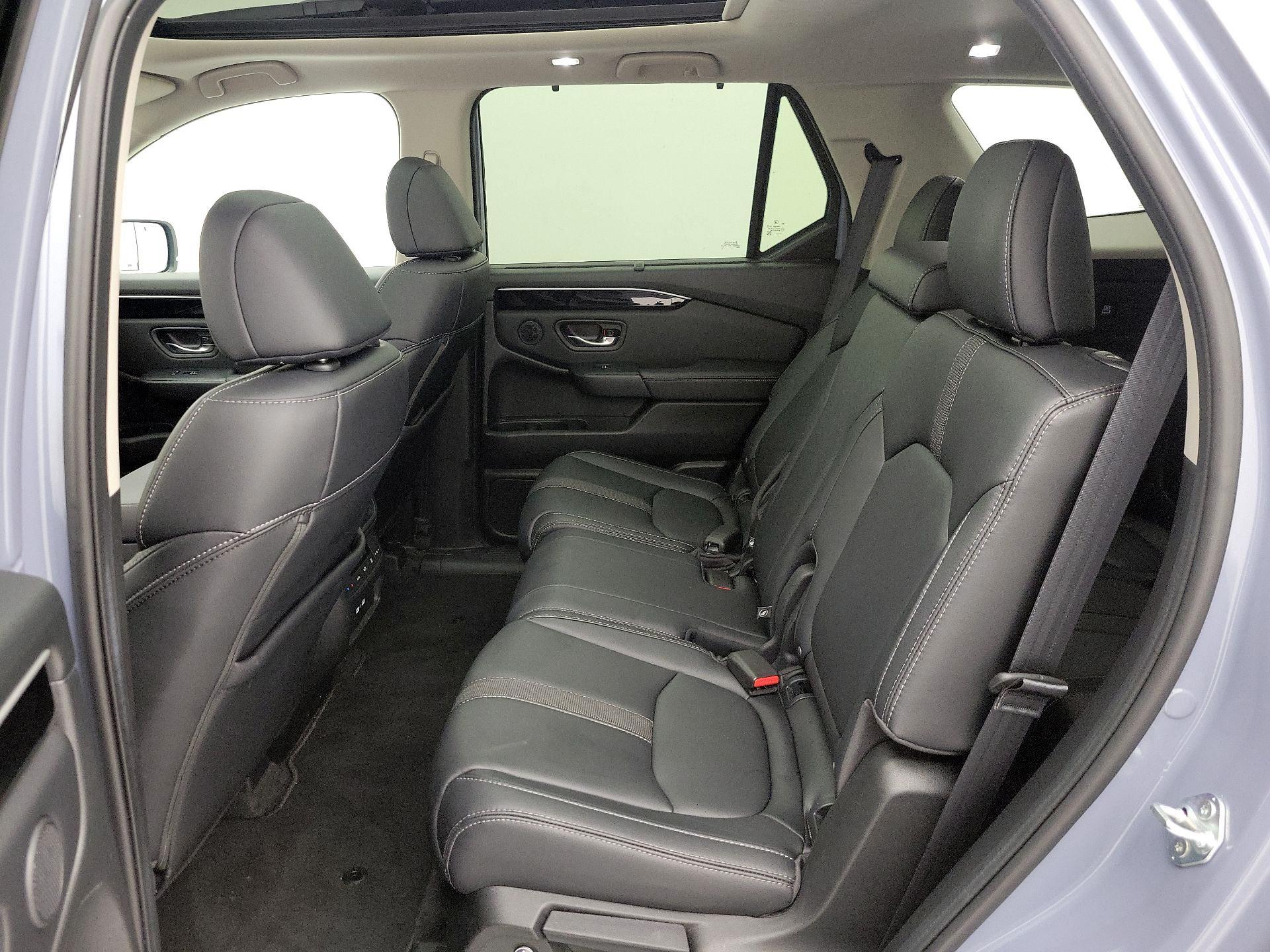 Thumbnail: 2023 Honda Pilot - 20