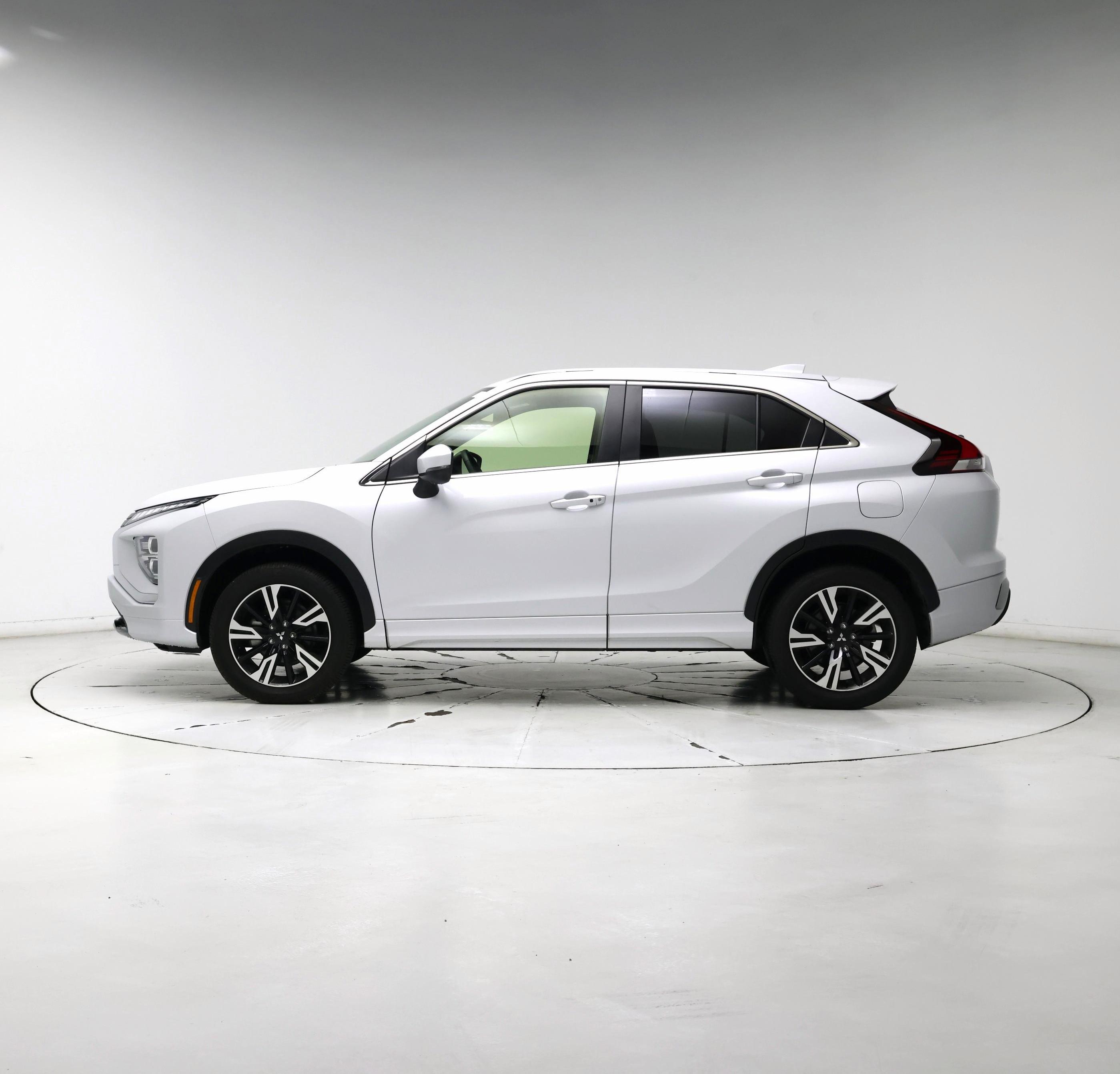 Thumbnail: 2024 Mitsubishi Eclipse Cross - 3