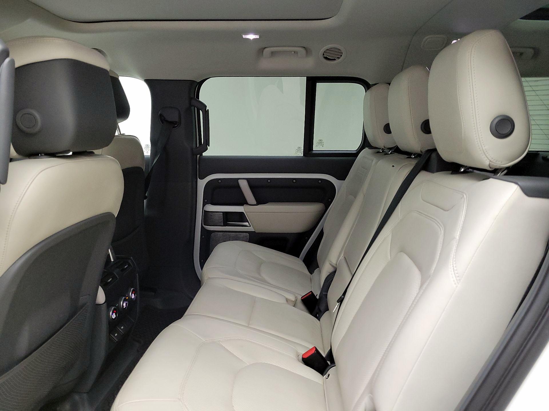 Thumbnail: 2023 Land Rover Defender - 20