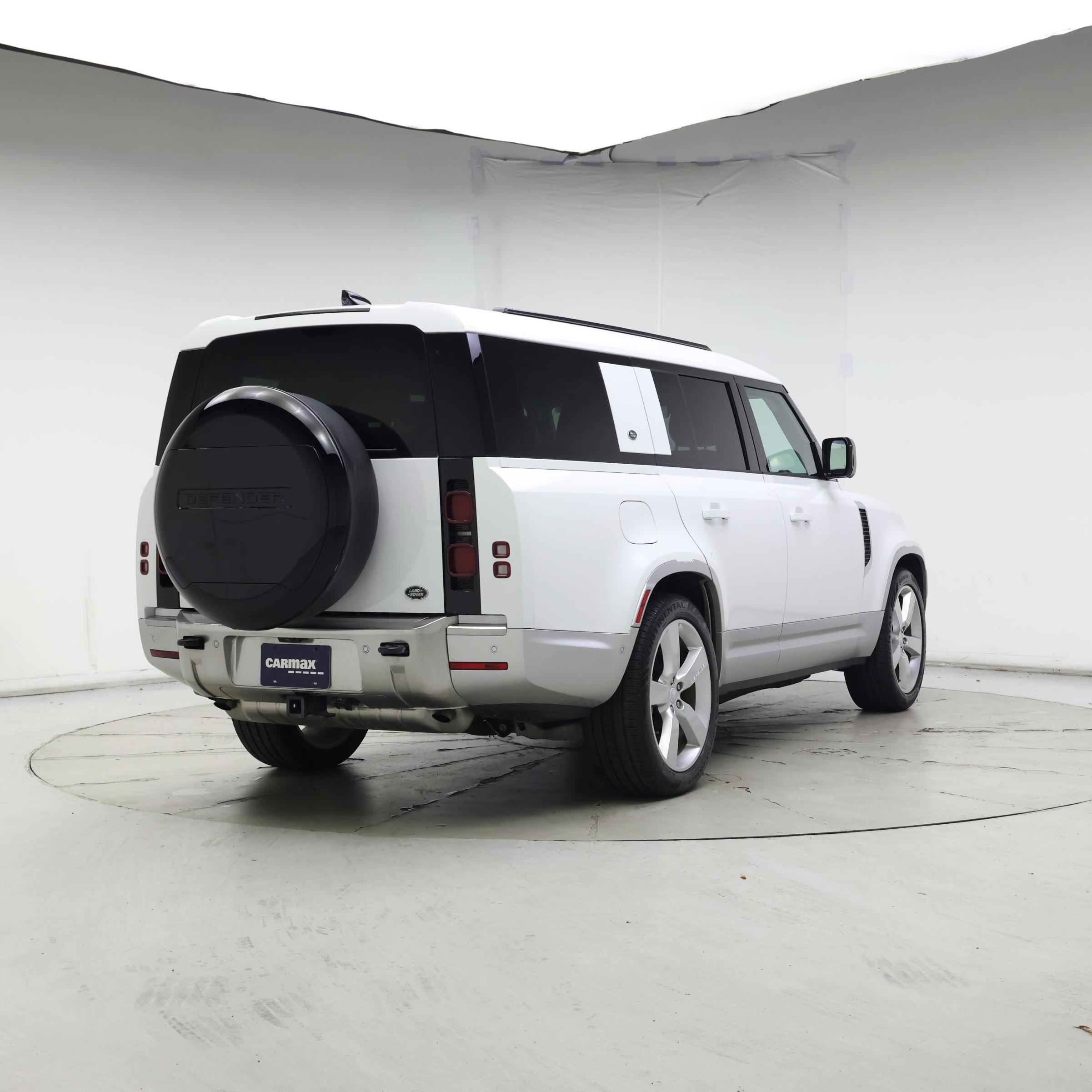 Thumbnail: 2023 Land Rover Defender - 8