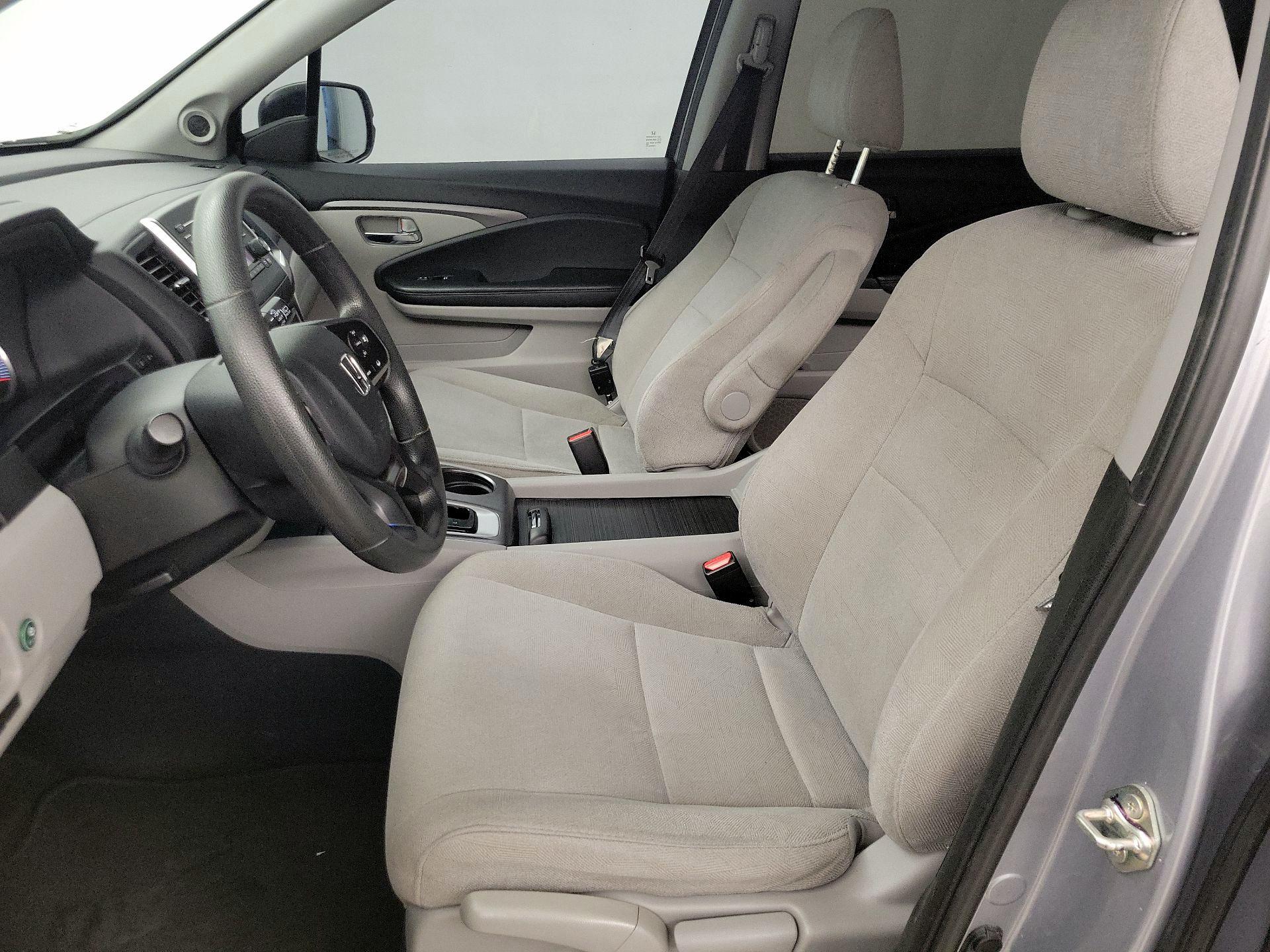 Thumbnail: 2019 Honda Pilot - 11