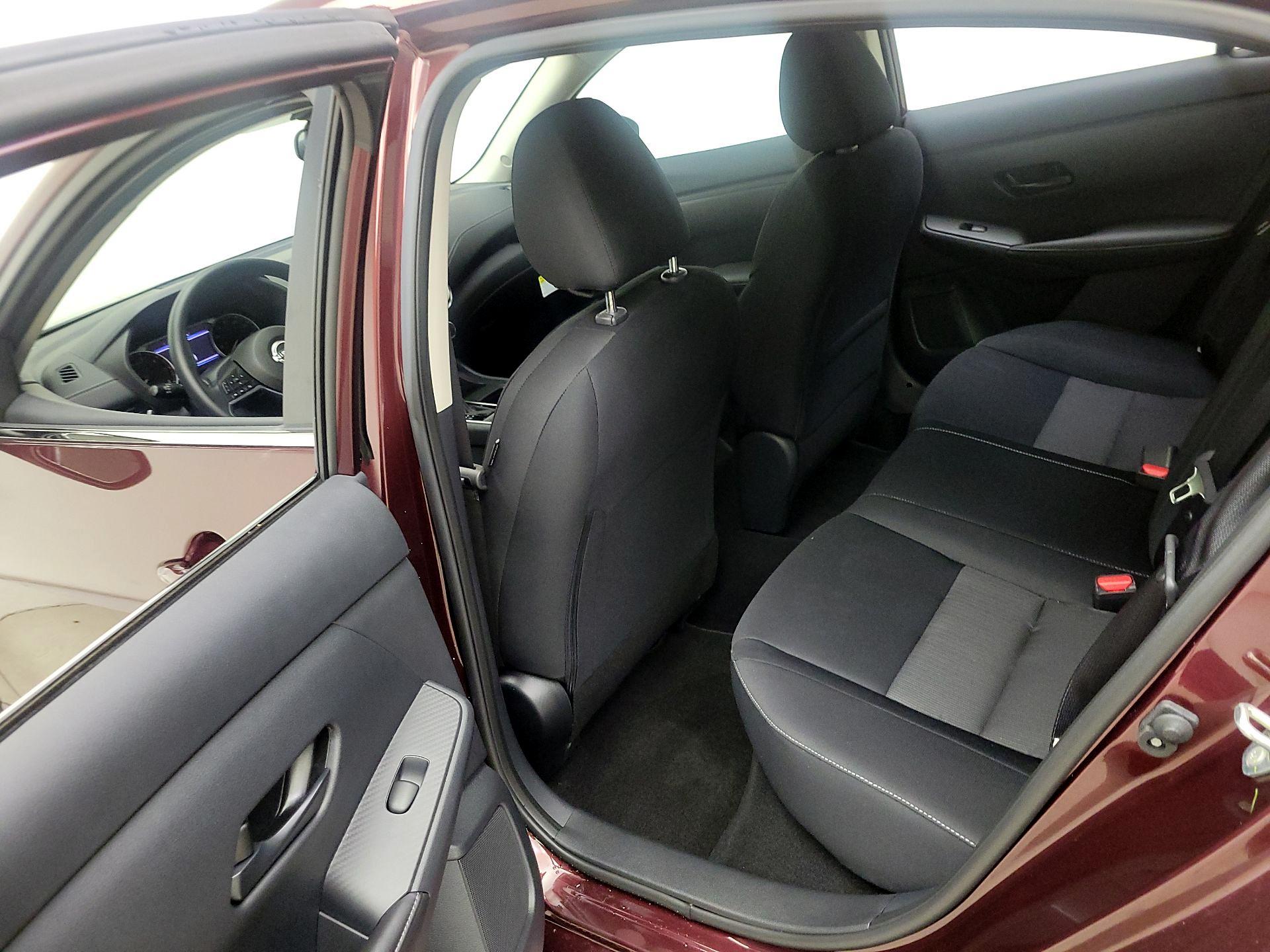 Thumbnail: 2025 Nissan Sentra - 19
