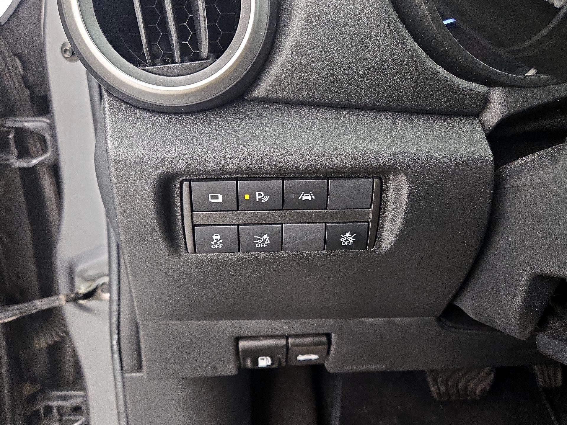 Thumbnail: 2020 Nissan Versa - 13