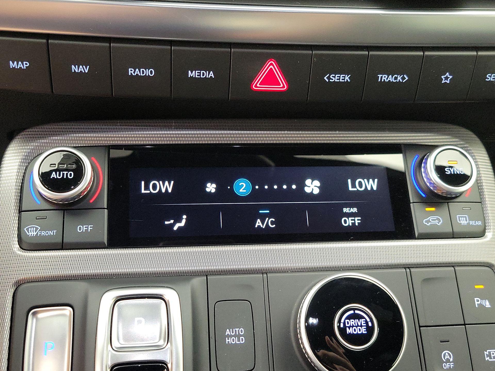 Thumbnail: 2024 Hyundai Palisade - 16