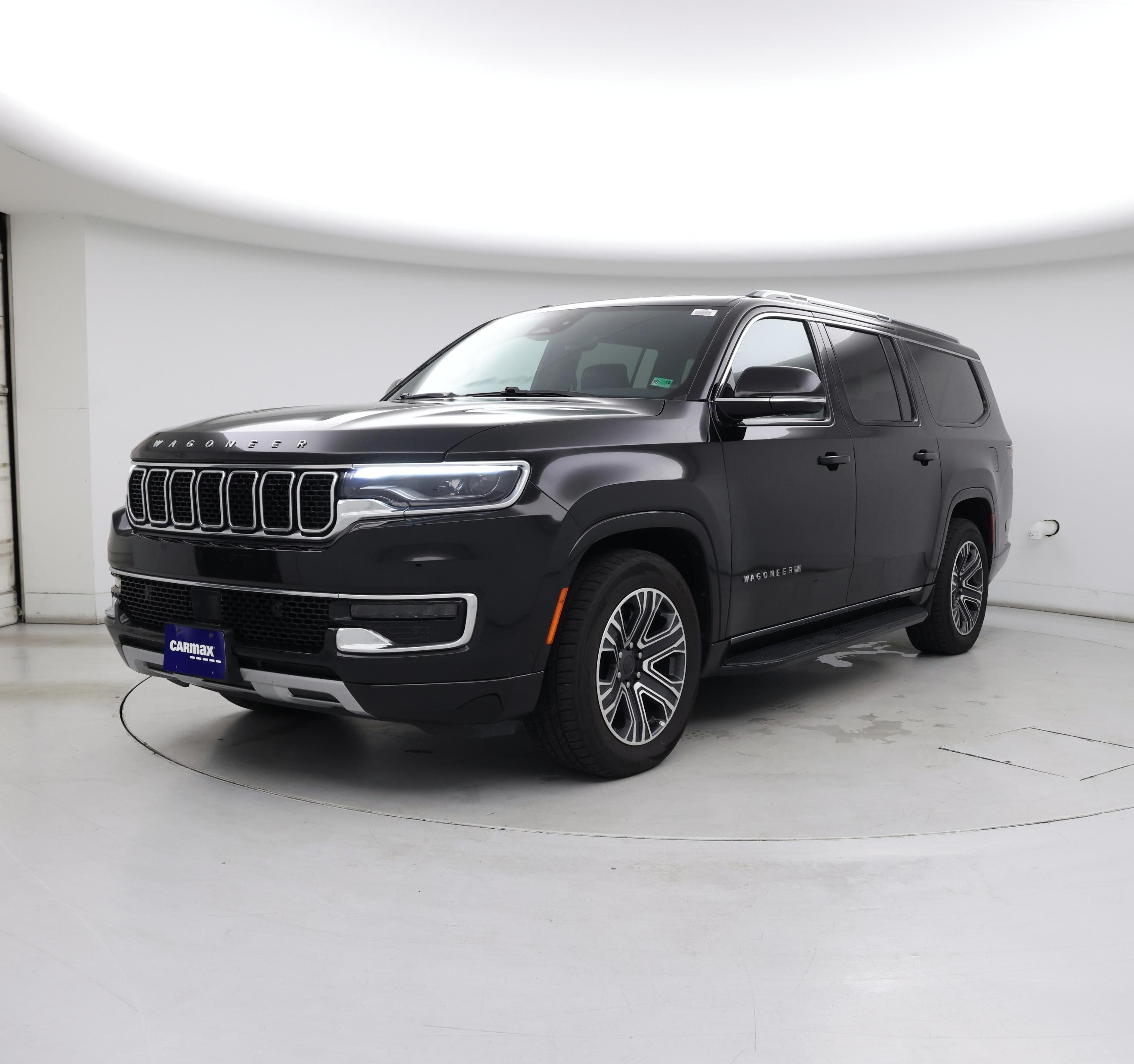 Thumbnail: 2023 Jeep Wagoneer - 4