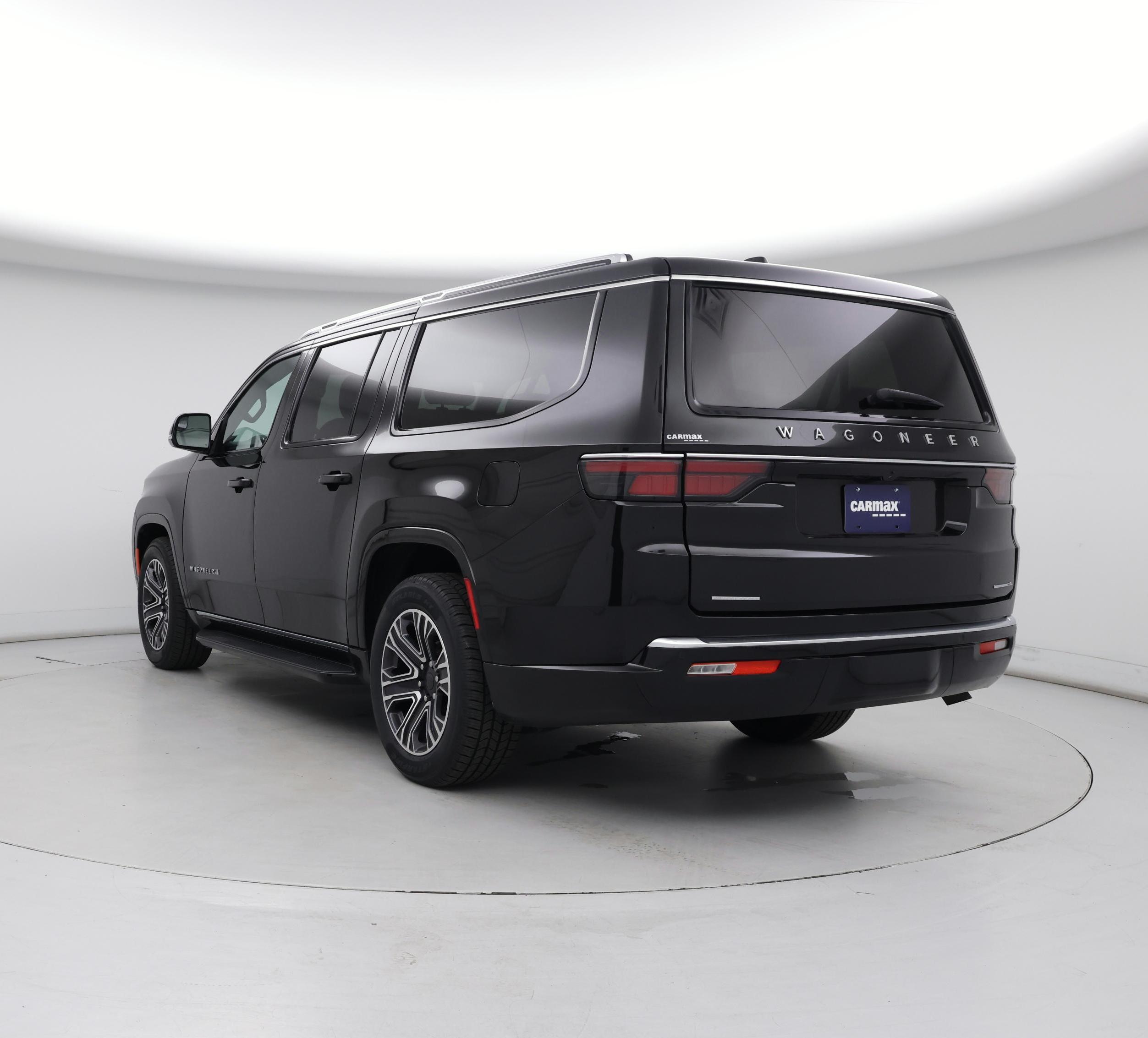 Thumbnail: 2023 Jeep Wagoneer - 2