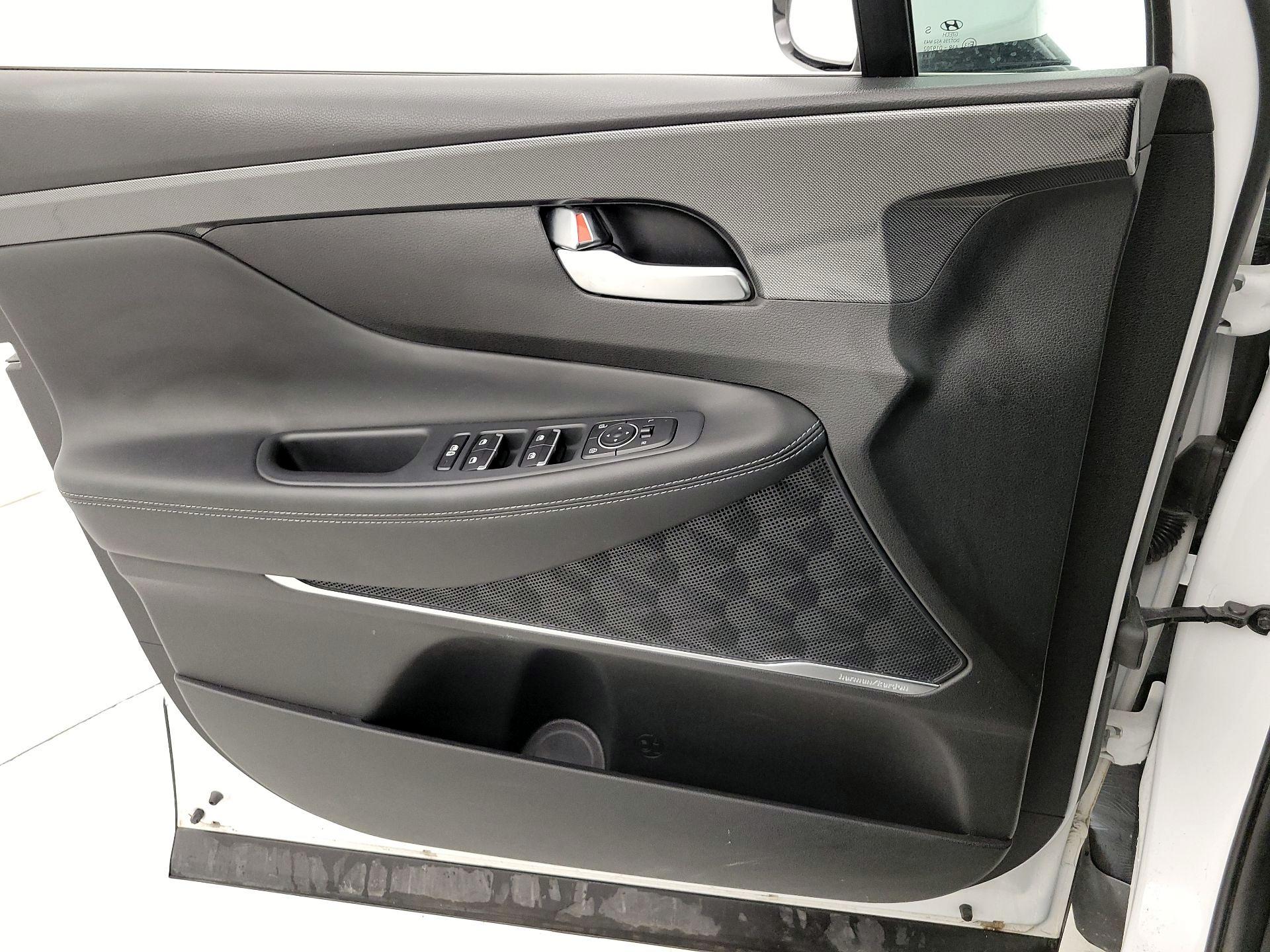 Thumbnail: 2023 Hyundai Santa Fe - 12