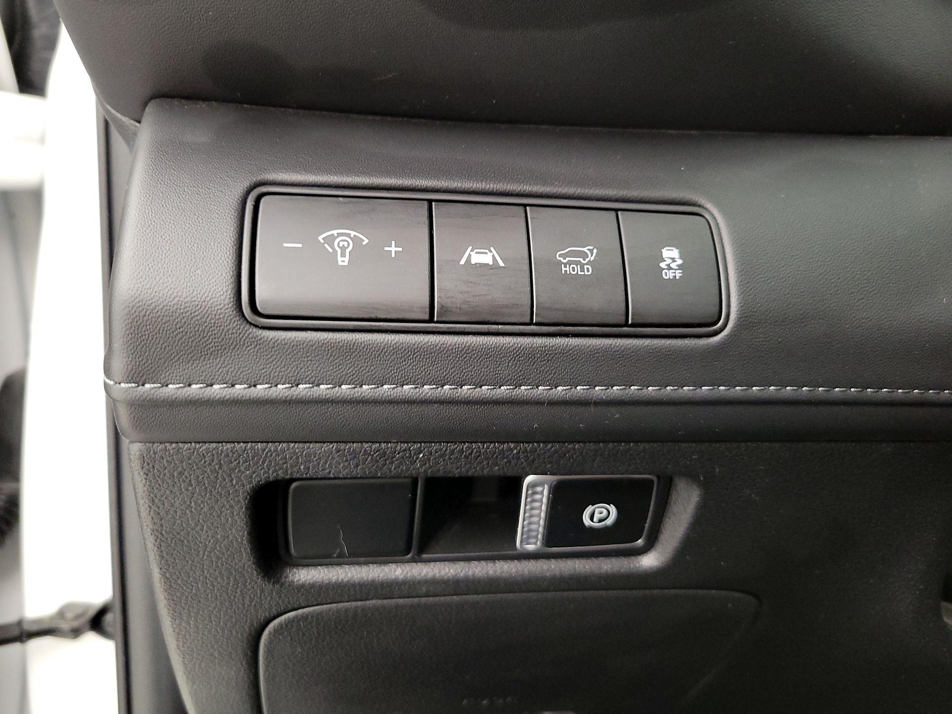 Thumbnail: 2023 Hyundai Santa Fe - 13