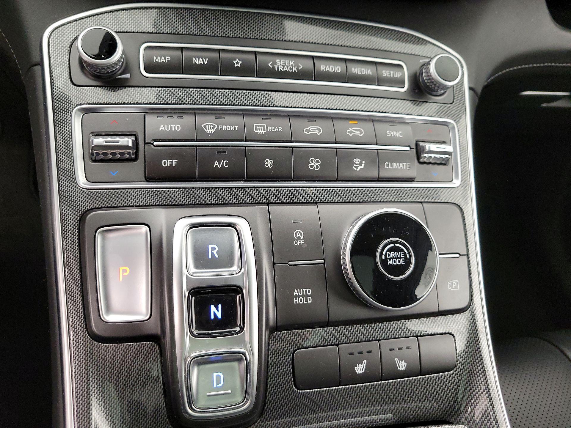 Thumbnail: 2023 Hyundai Santa Fe - 17