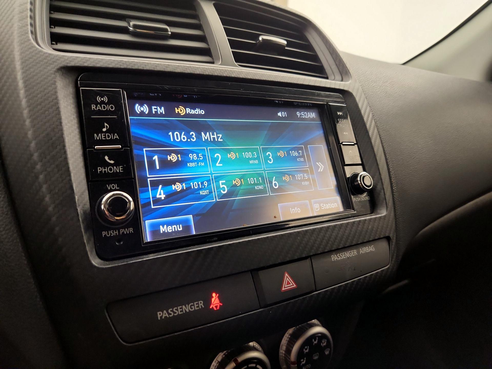 Thumbnail: 2022 Mitsubishi Outlander Sport - 15