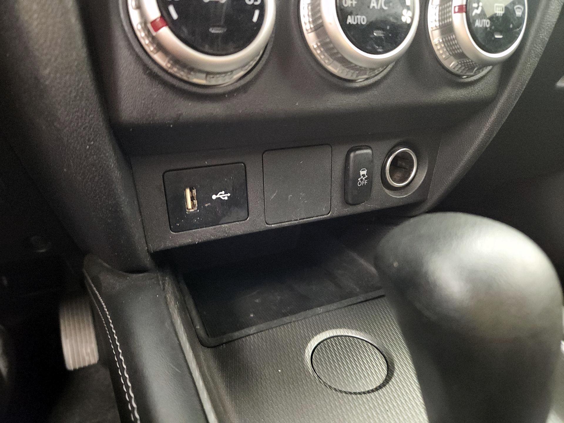 Thumbnail: 2022 Mitsubishi Outlander Sport - 18