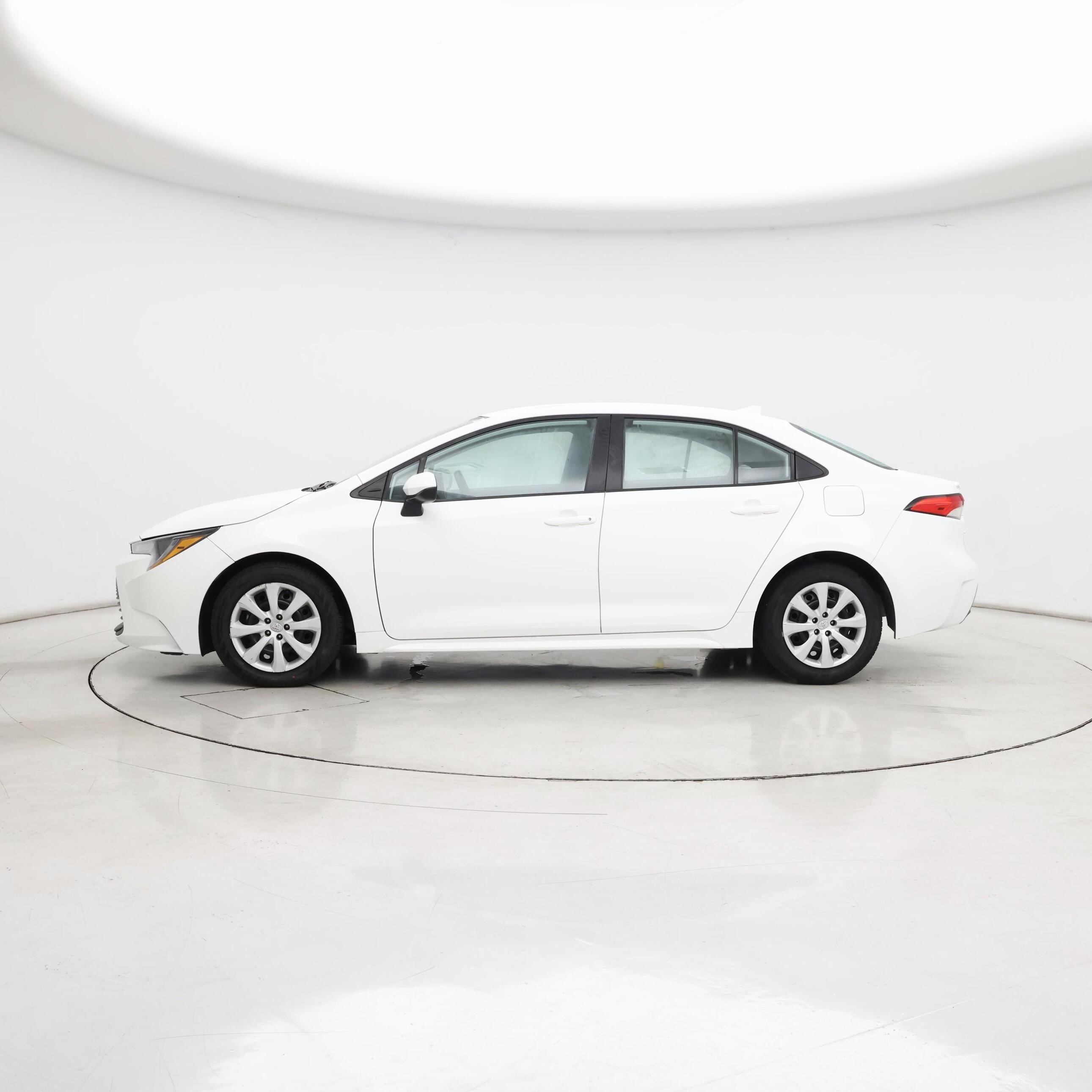 Thumbnail: 2023 Toyota Corolla - 3