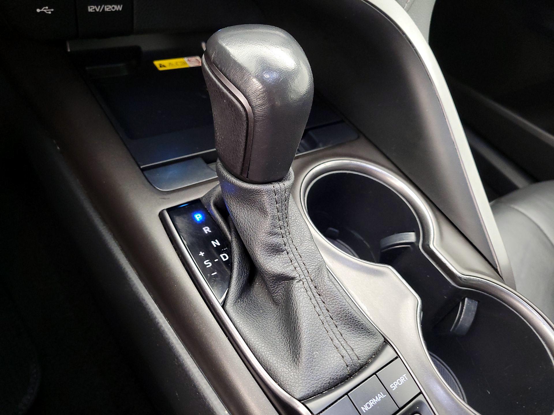 Thumbnail: 2023 Toyota Camry - 17