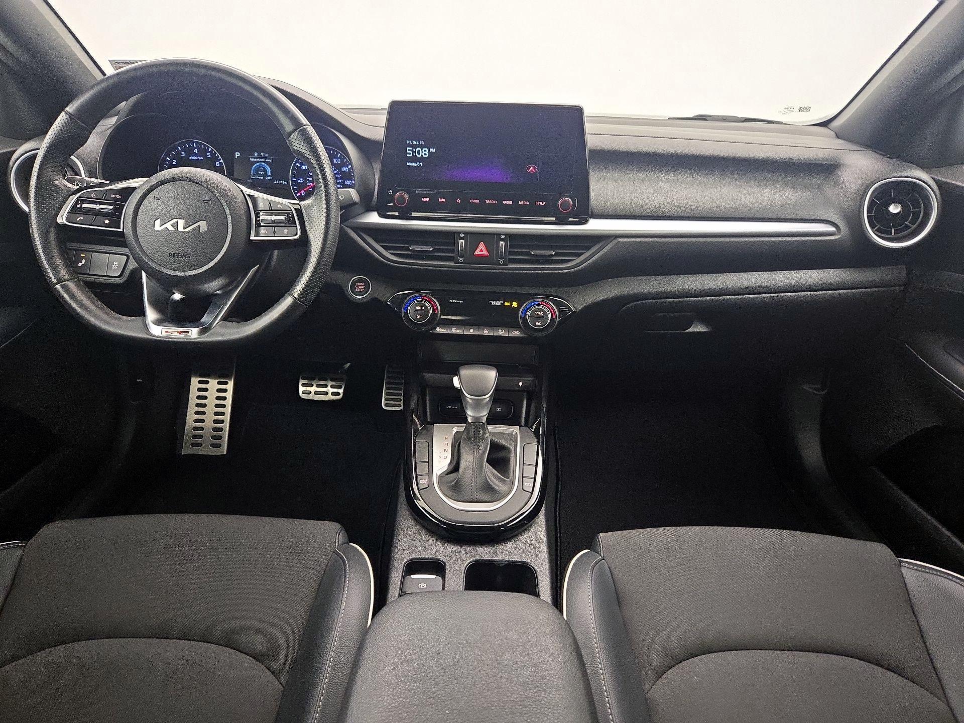 Thumbnail: 2023 Kia Forte - 9