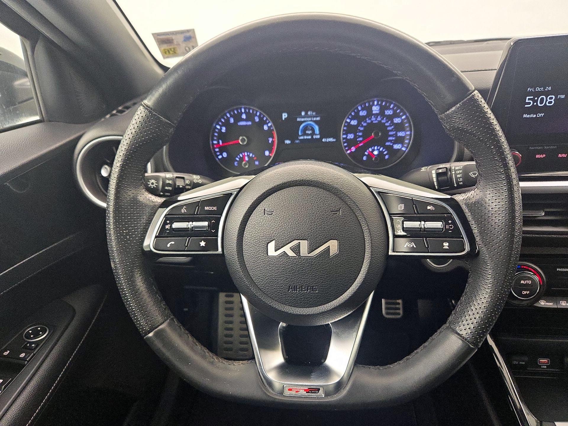 Thumbnail: 2023 Kia Forte - 10