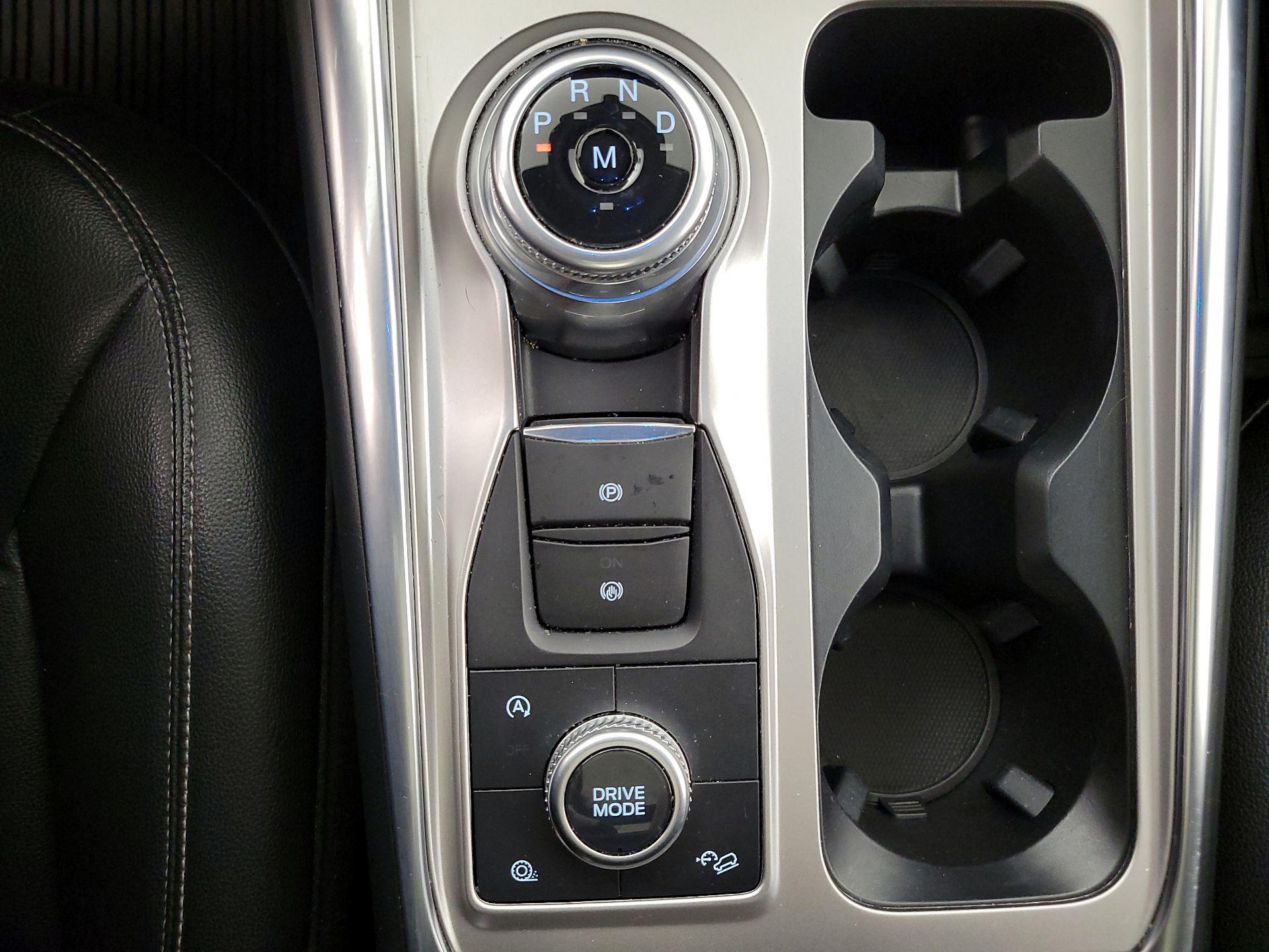 Thumbnail: 2020 Ford Explorer - 17